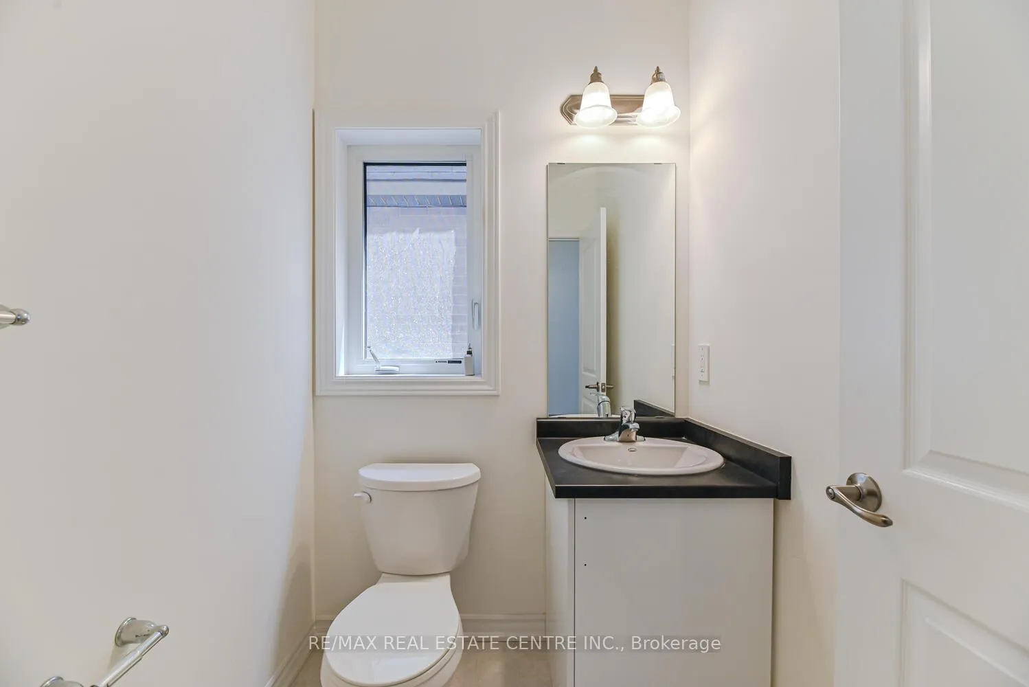 Photo 25 of 8 Stokes Road, Brant, Paris — HOMEH