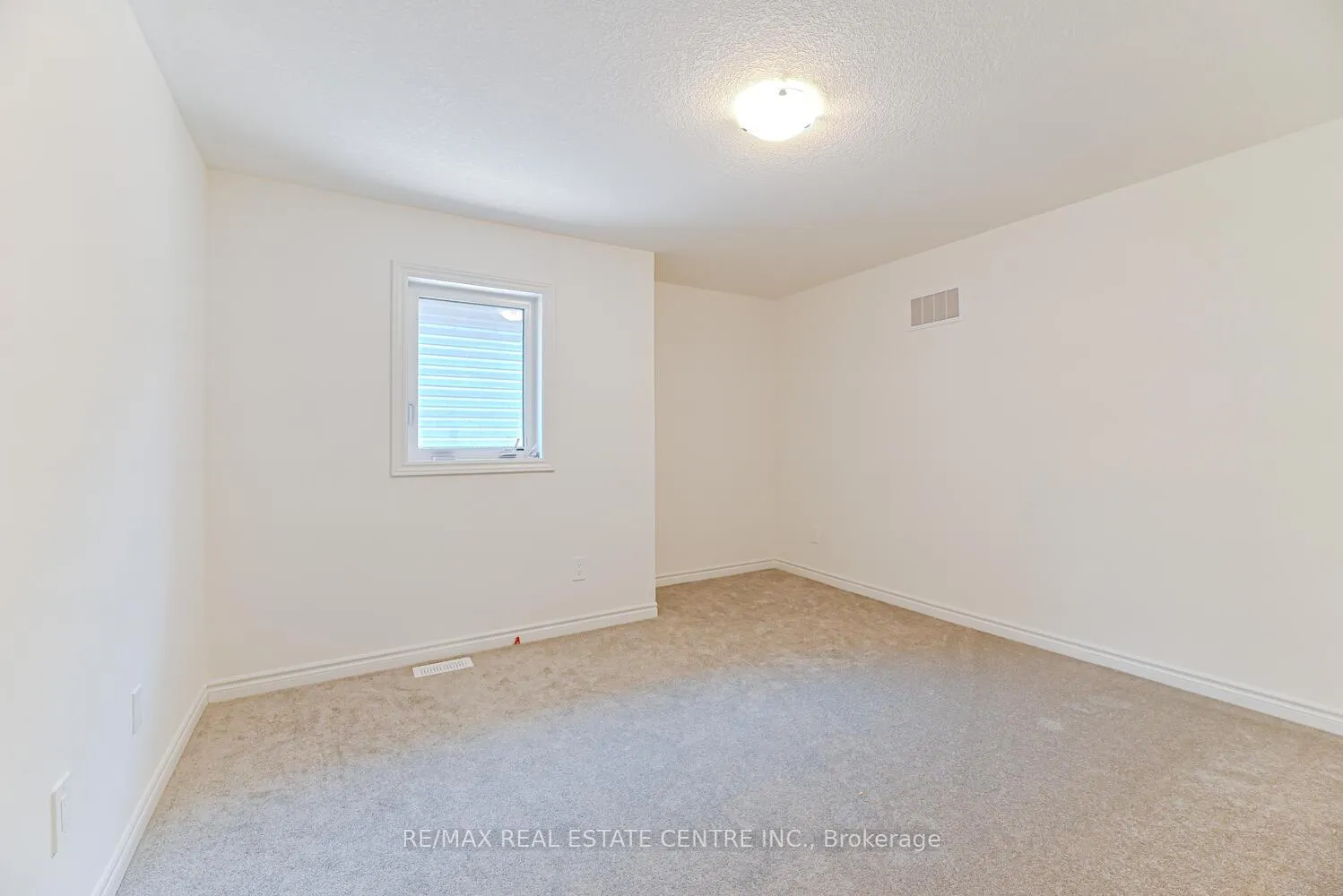 Photo 38 of 8 Stokes Road, Brant, Paris — HOMEH