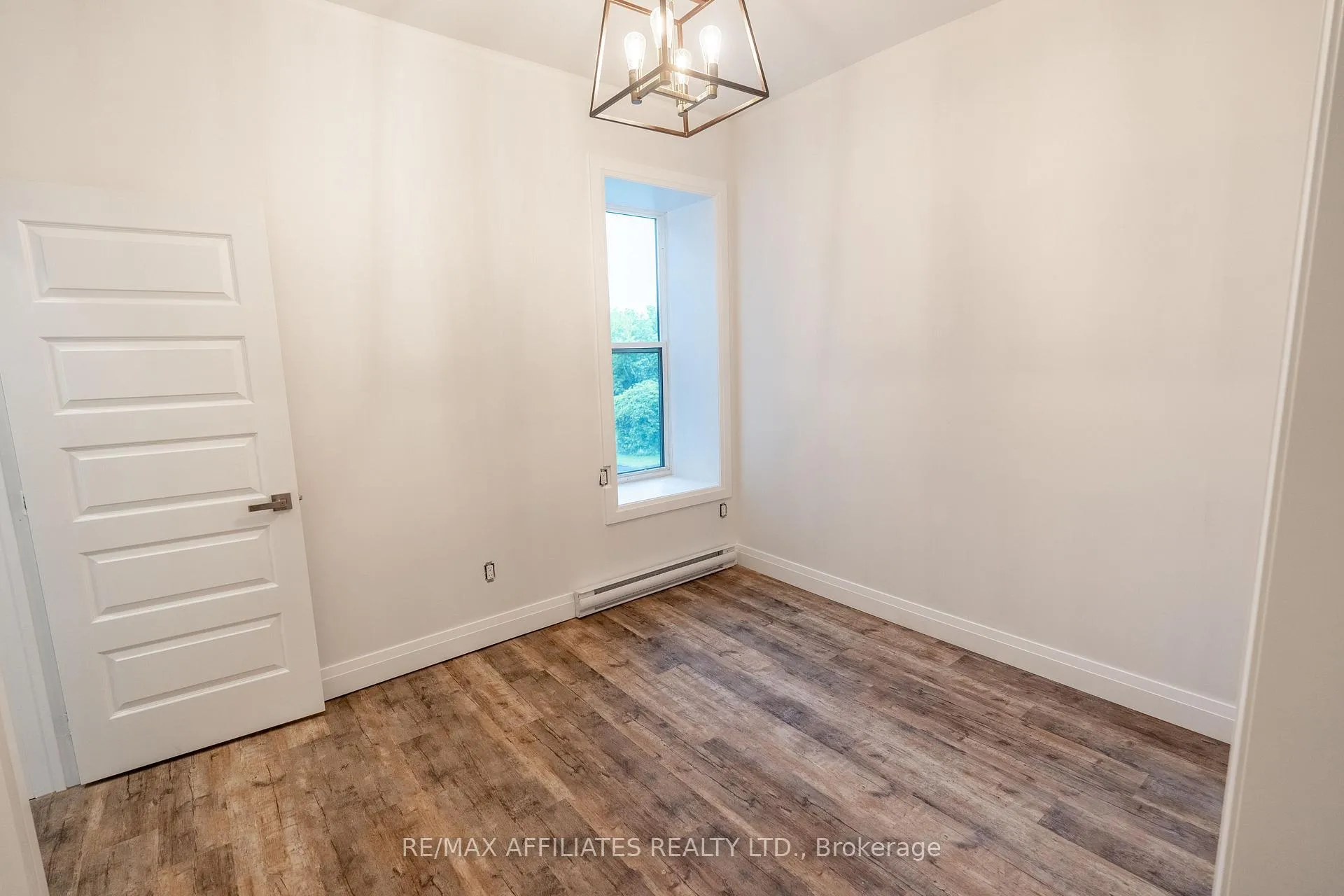 Photo 10 of Unit 202, 26 First Street W, Cornwall — HOMEH