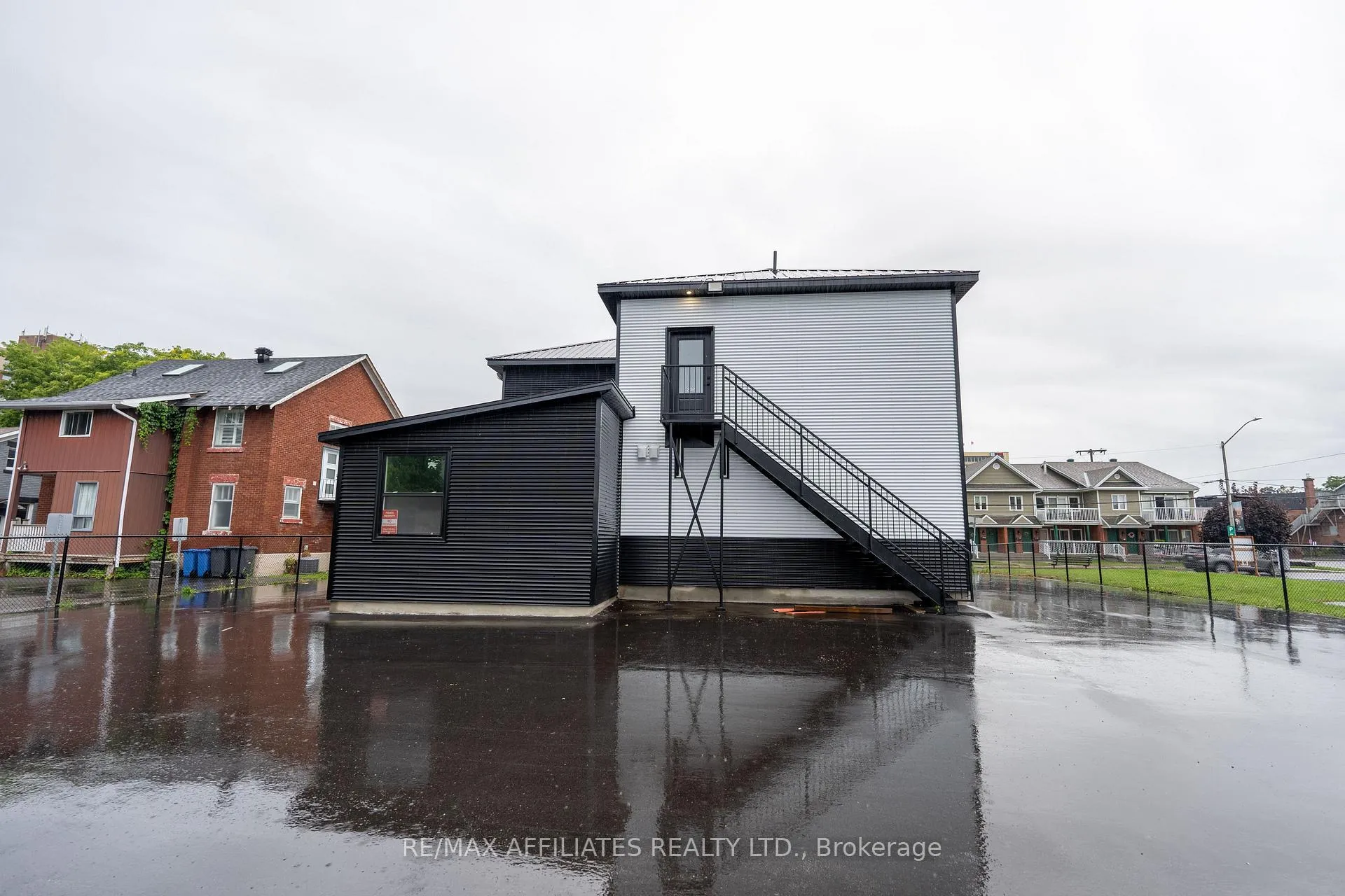 Photo 12 of Unit 202, 26 First Street W, Cornwall — HOMEH