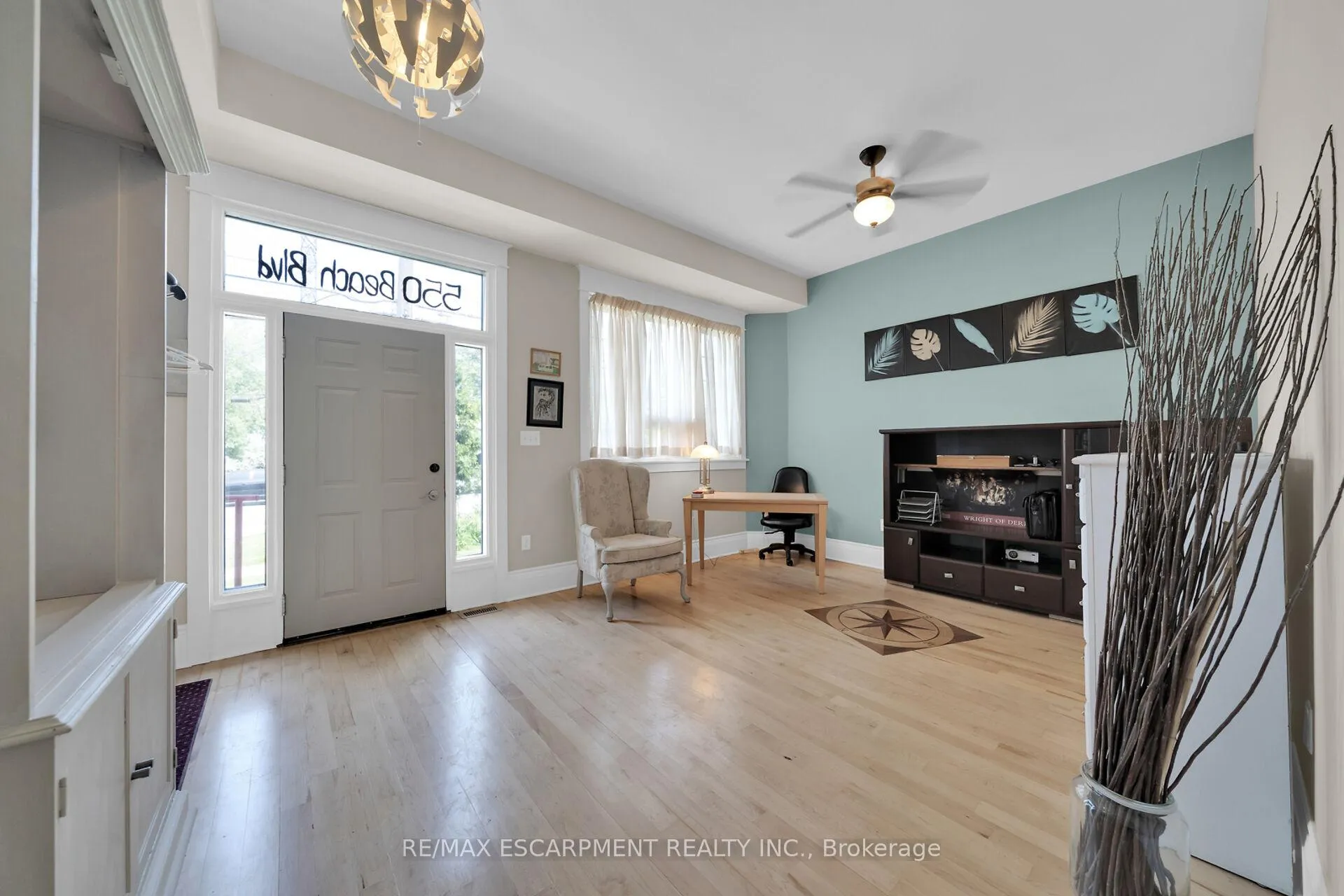 Photo 4 of 550 Beach Boulevard, Hamilton, Hamilton Beach — HOMEH