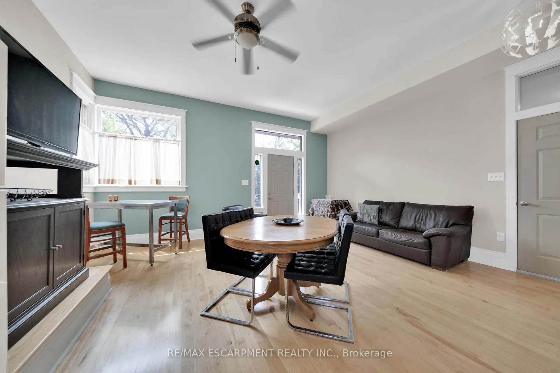 Photo 9 of 550 Beach Boulevard, Hamilton, Hamilton Beach — HOMEH