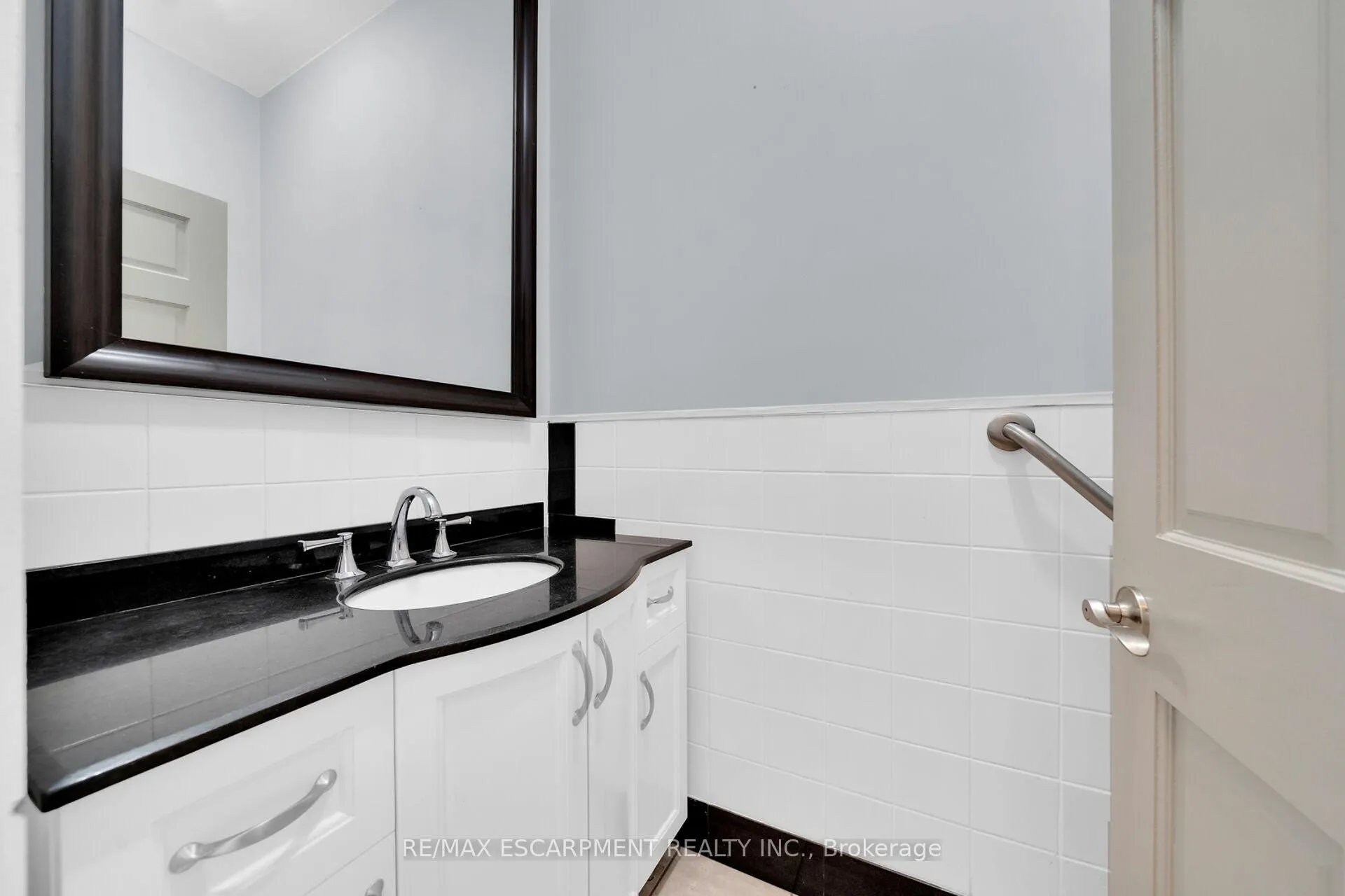 Photo 11 of 550 Beach Boulevard, Hamilton, Hamilton Beach — HOMEH