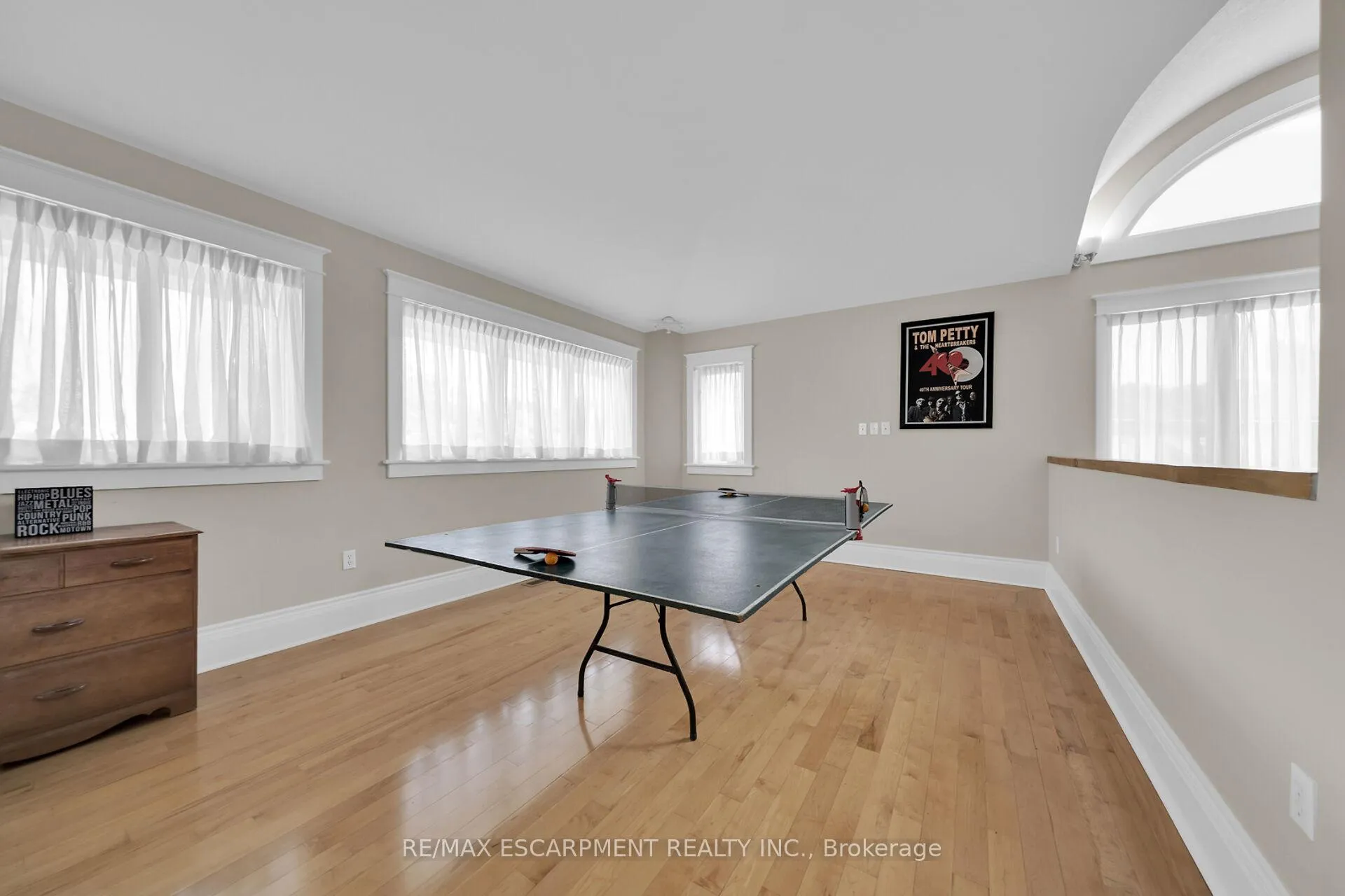 Photo 16 of 550 Beach Boulevard, Hamilton, Hamilton Beach — HOMEH