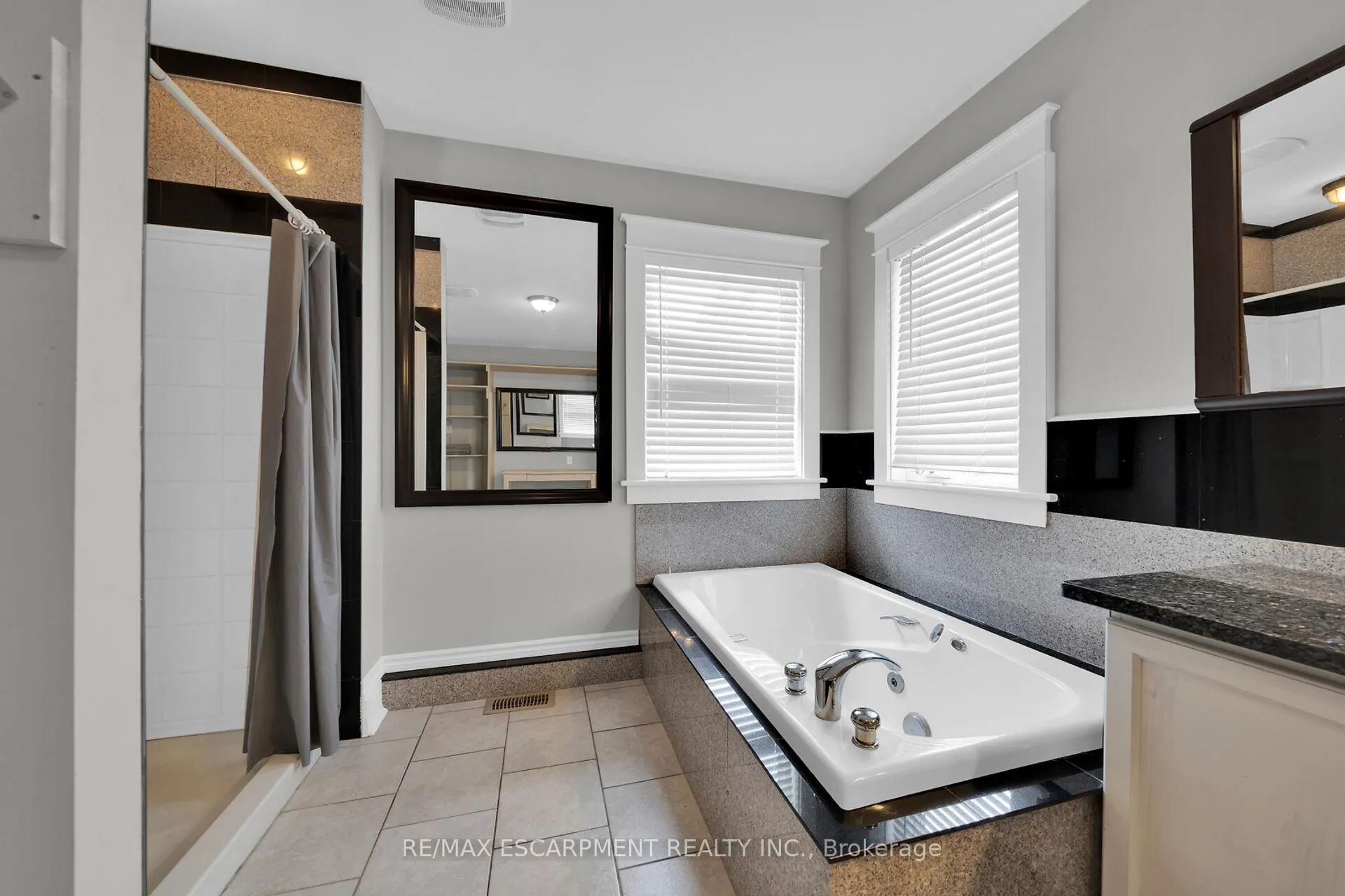 Photo 29 of 550 Beach Boulevard, Hamilton, Hamilton Beach — HOMEH