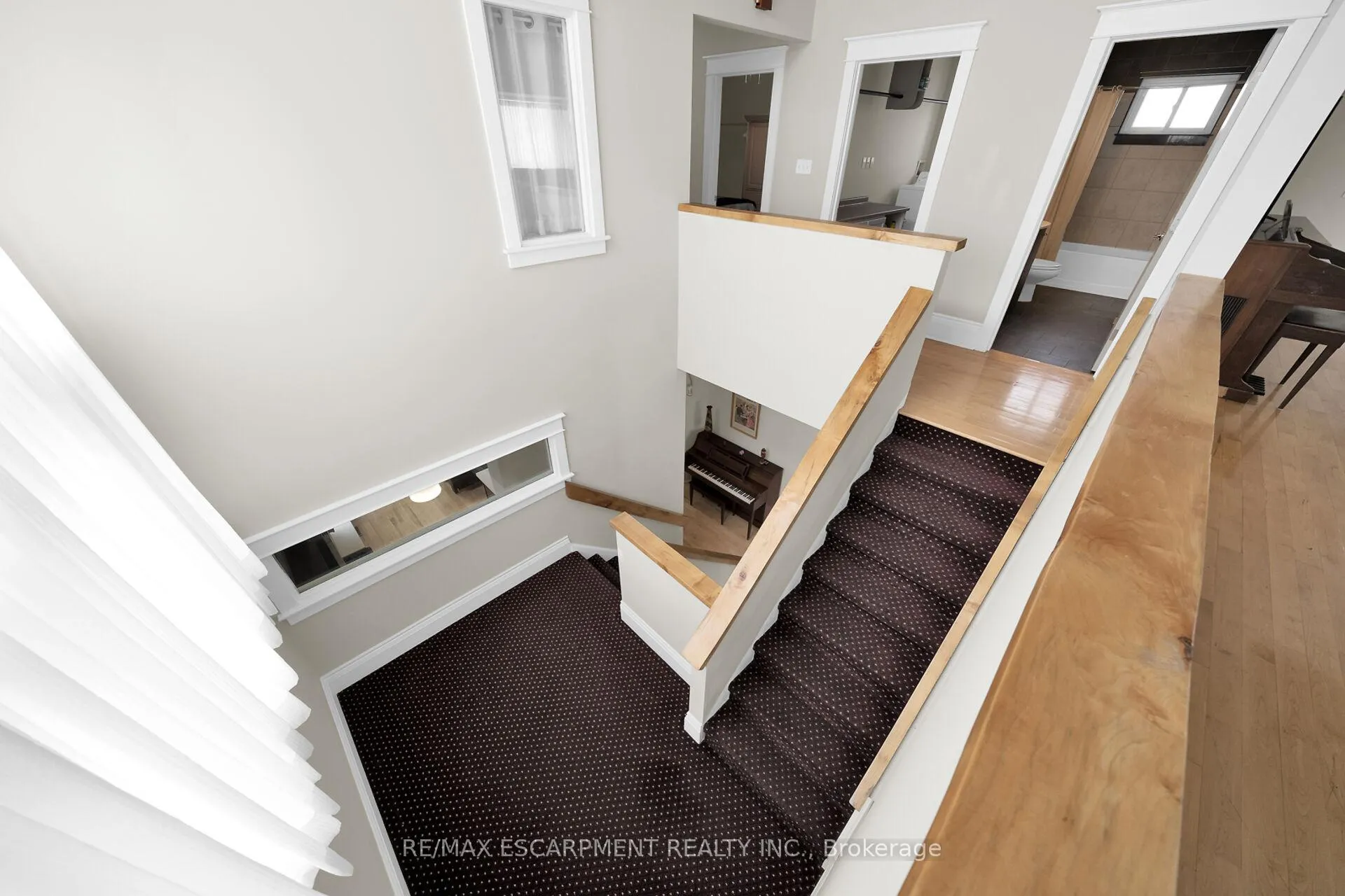 Photo 32 of 550 Beach Boulevard, Hamilton, Hamilton Beach — HOMEH