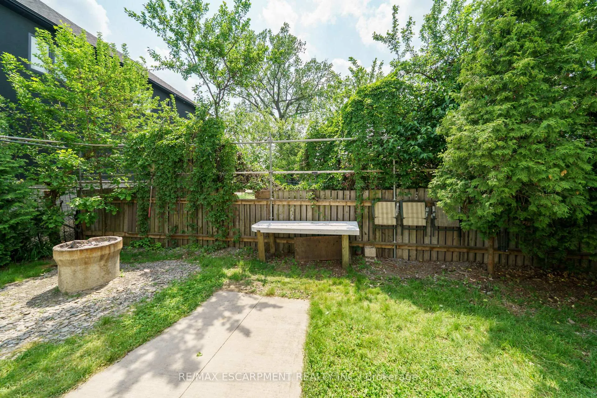 Photo 43 of 550 Beach Boulevard, Hamilton, Hamilton Beach — HOMEH