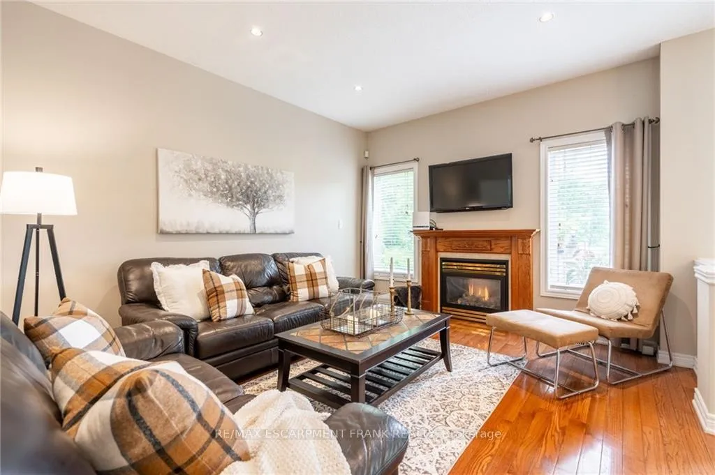 Photo 5 of 718 Rymal Road E, Hamilton, Broughton — HOMEH