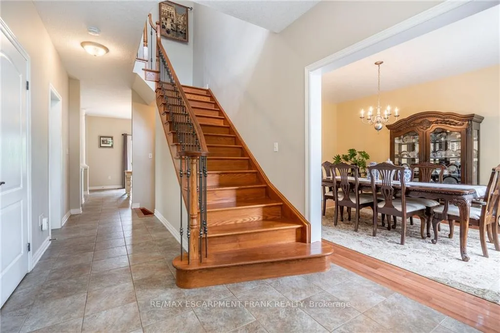Photo 23 of 718 Rymal Road E, Hamilton, Broughton — HOMEH