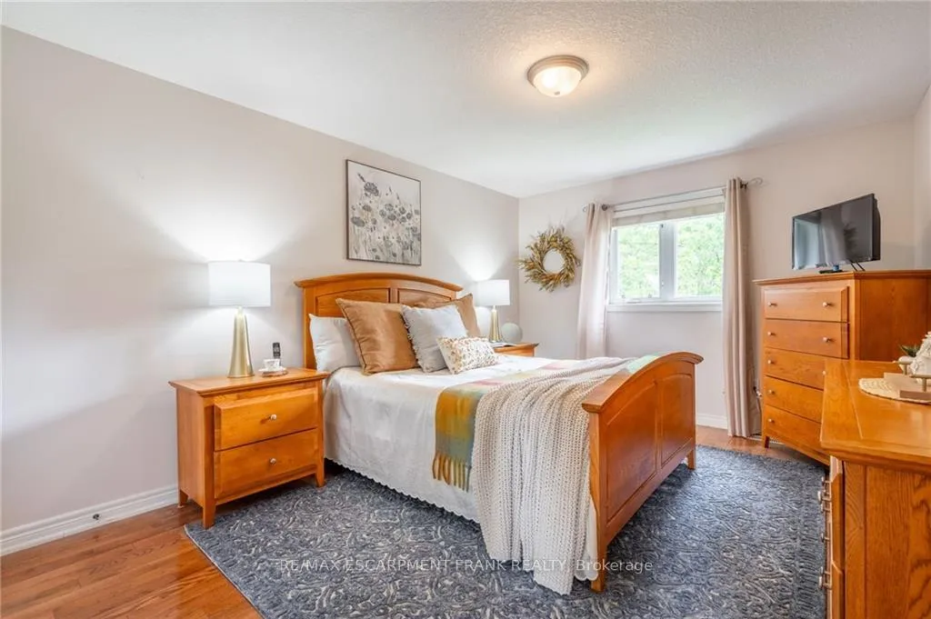 Photo 27 of 718 Rymal Road E, Hamilton, Broughton — HOMEH