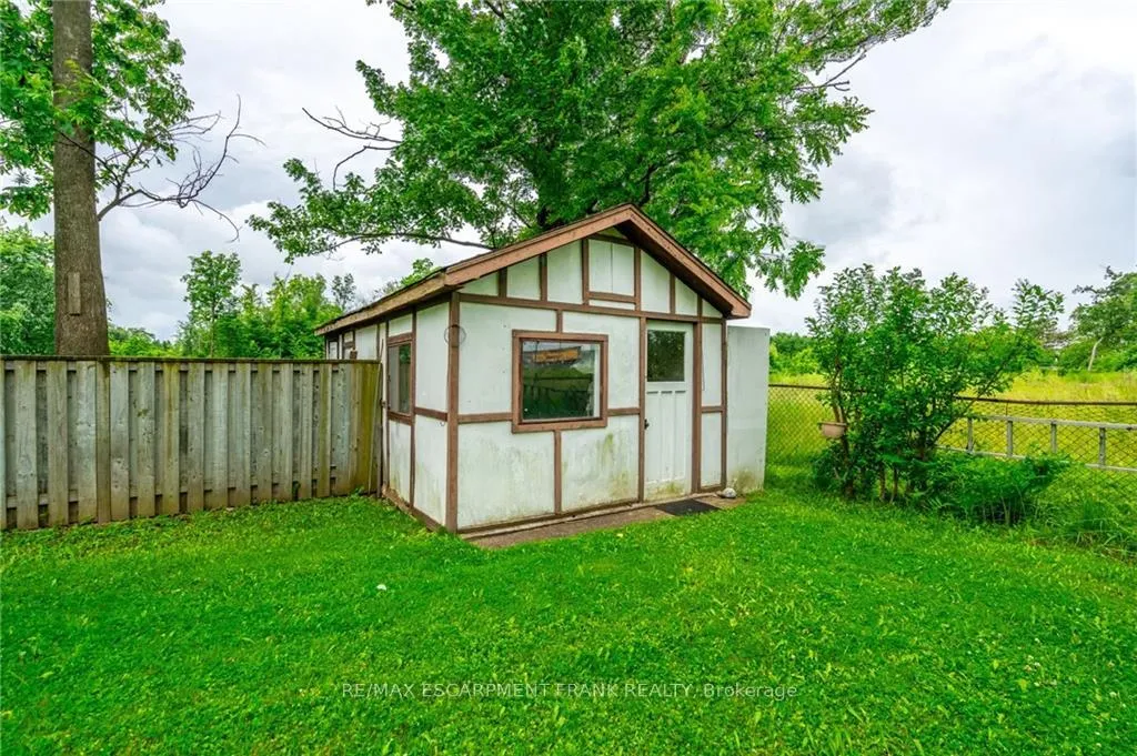 Photo 37 of 718 Rymal Road E, Hamilton, Broughton — HOMEH
