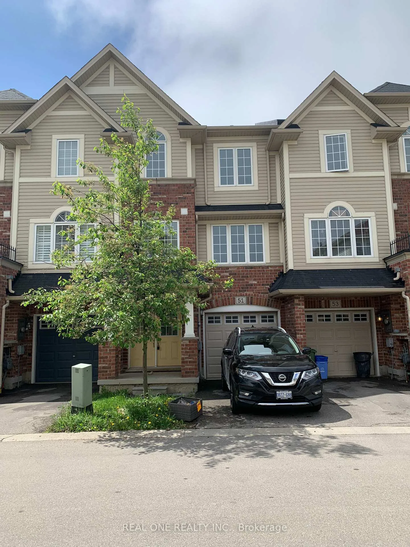 Front of 51 Mayland Trail