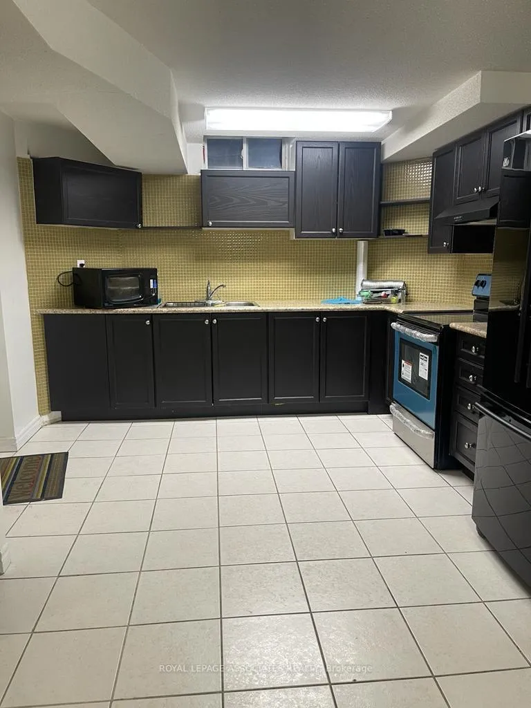 Photo 3 of Unit BSMT, 28 Ramsgate Court, Markham, Milliken Mills East — HOMEH