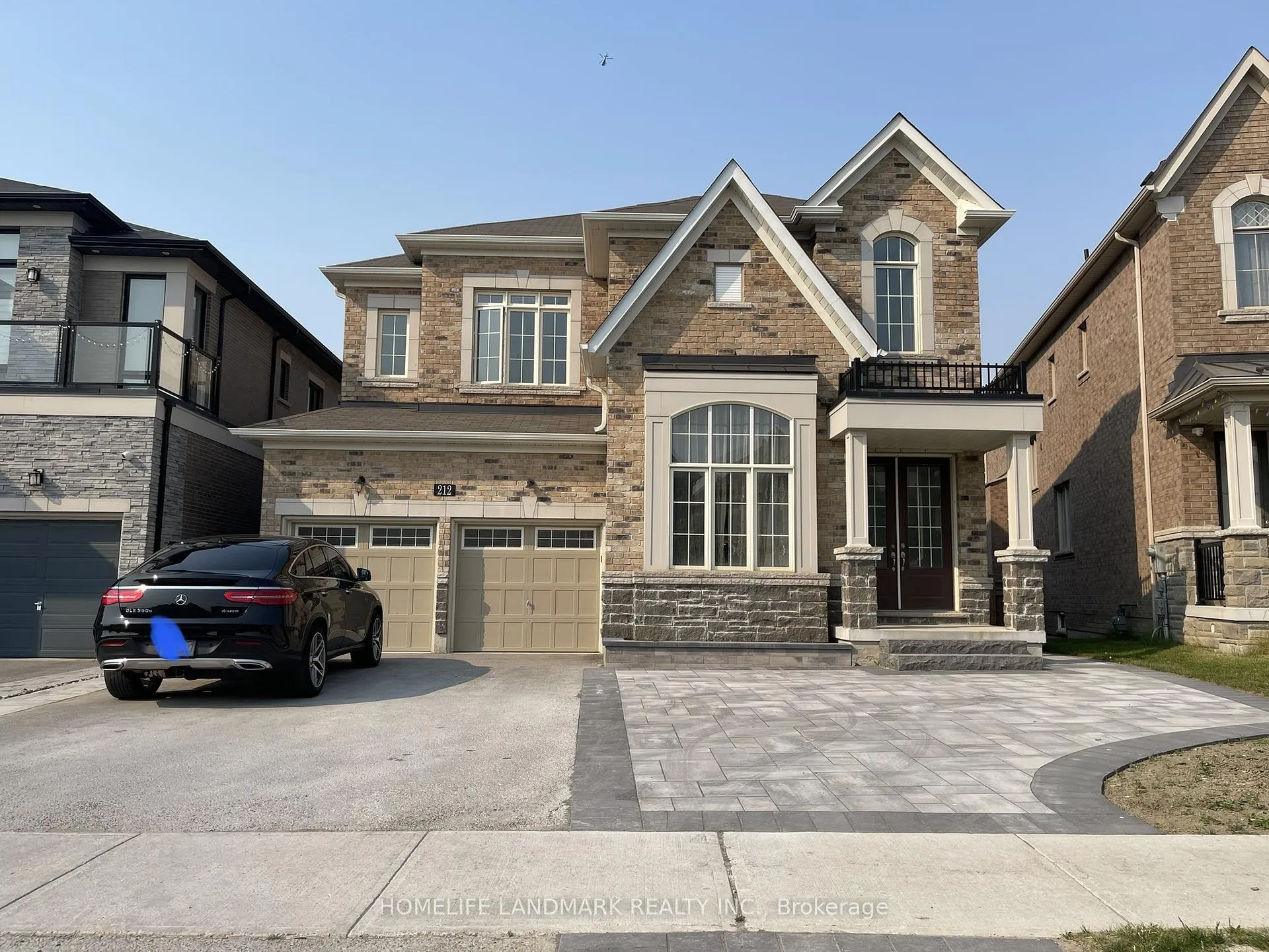 Photo 1 of 212 Scrivener Drive, Aurora, Rural Aurora — HOMEH