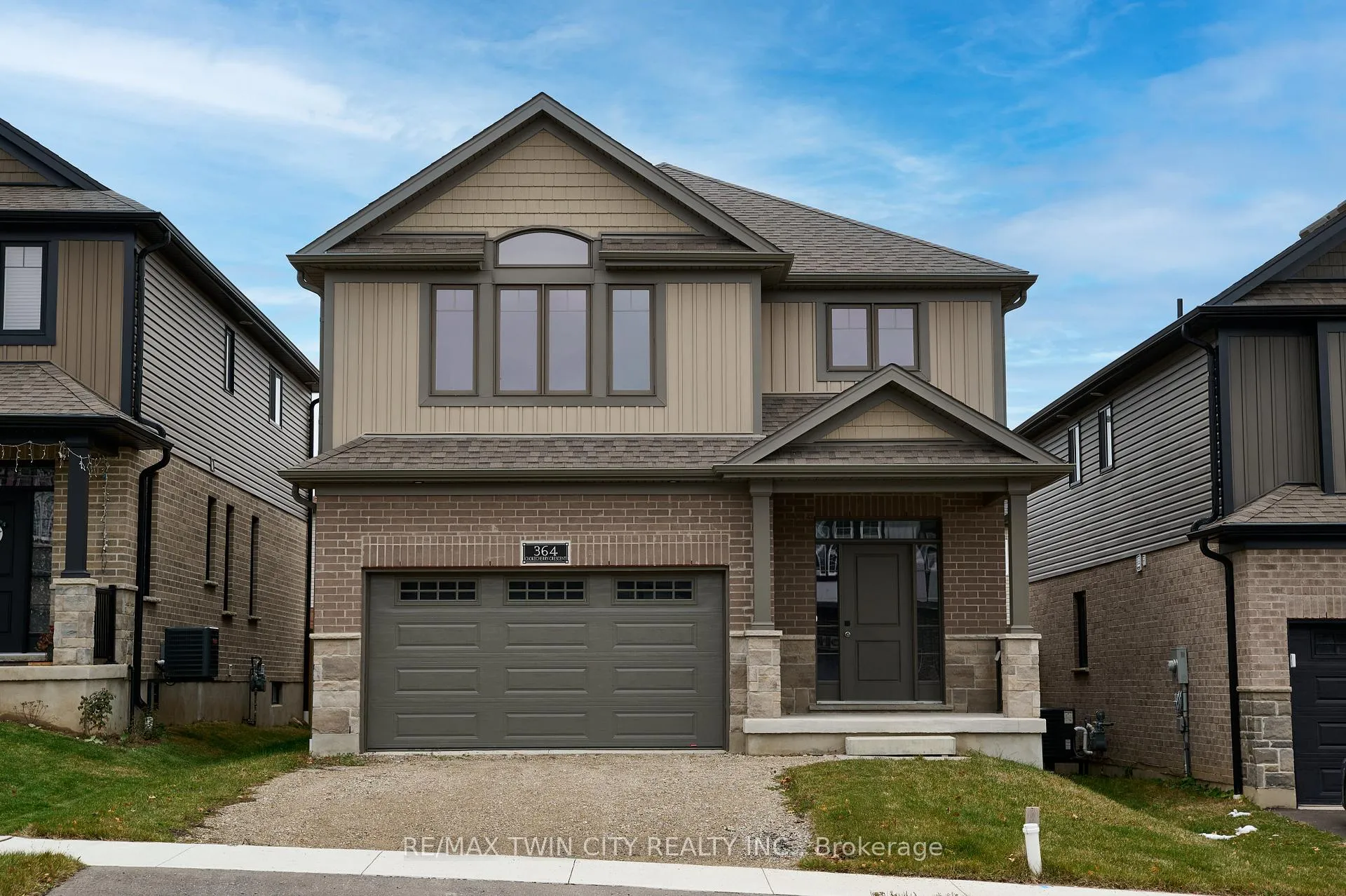Photo 1 of 364 Chokecherry Crescent, Waterloo — HOMEH