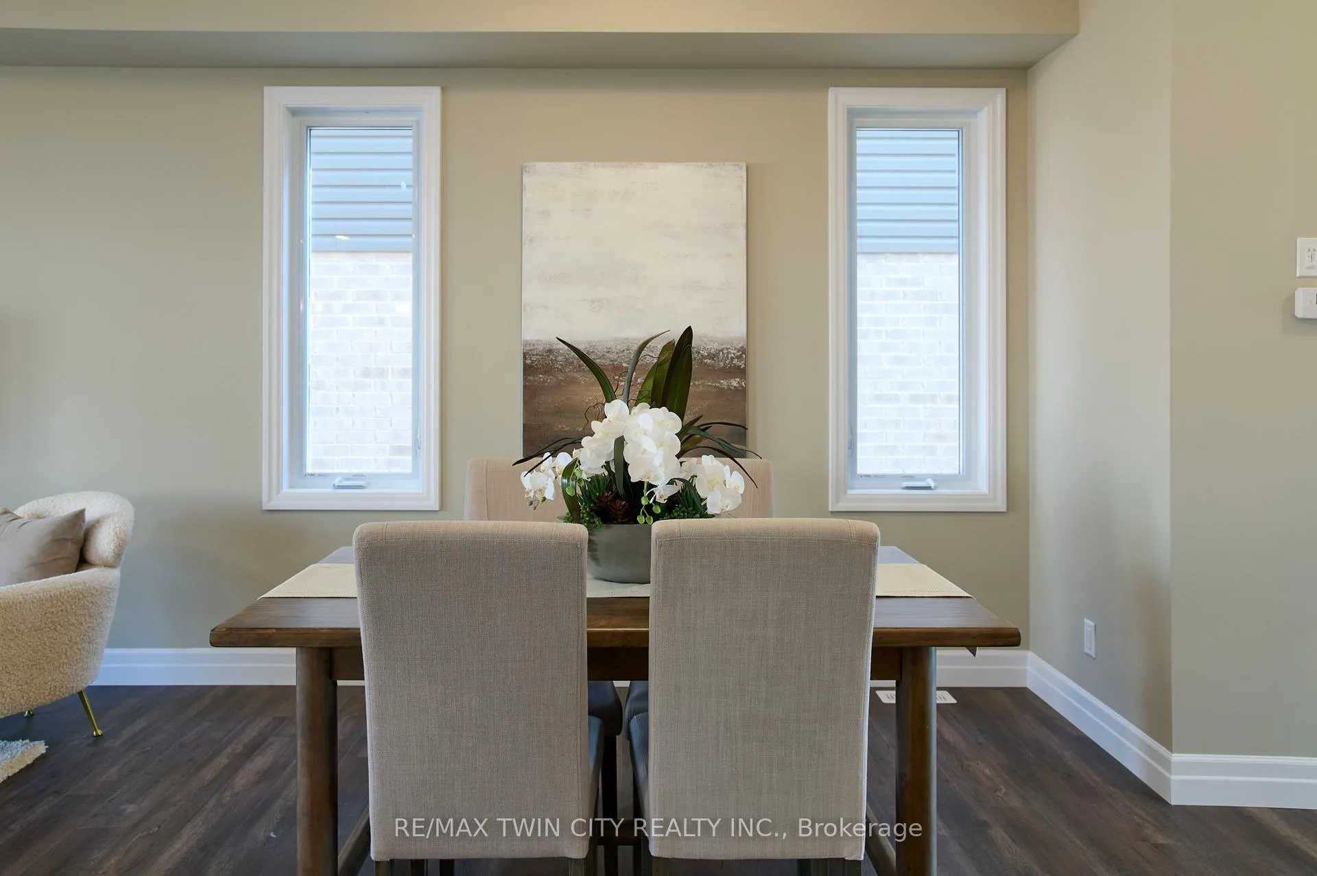 Photo 10 of 364 Chokecherry Crescent, Waterloo — HOMEH
