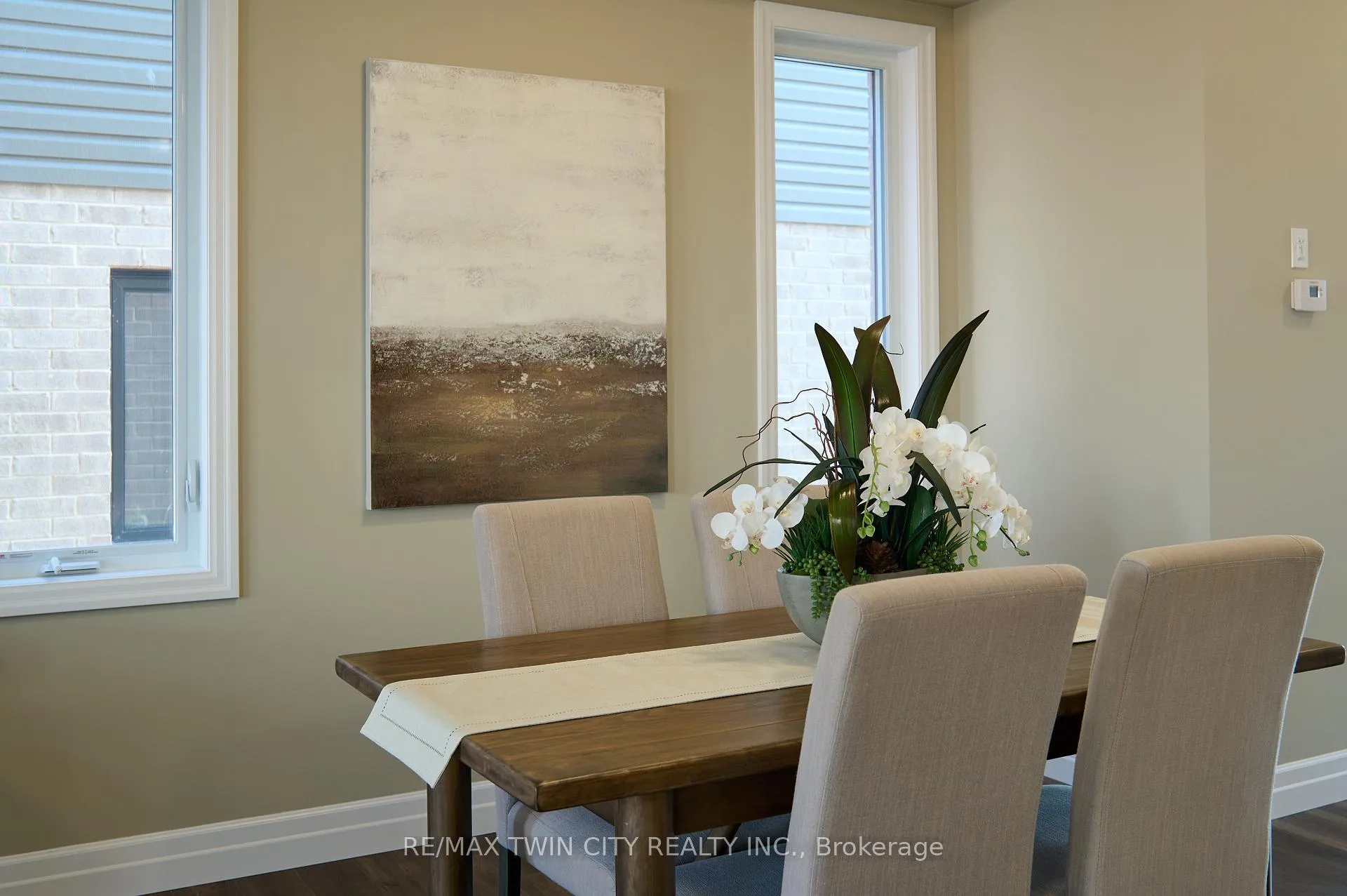 Photo 11 of 364 Chokecherry Crescent, Waterloo — HOMEH