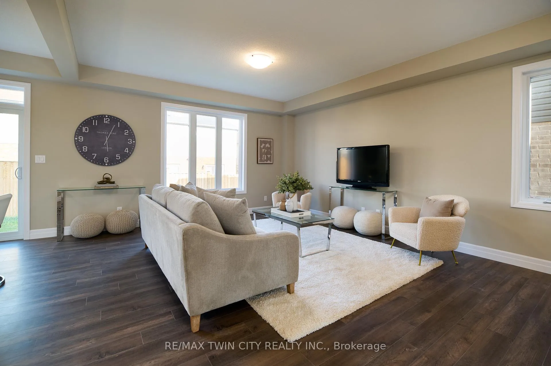 Photo 12 of 364 Chokecherry Crescent, Waterloo — HOMEH
