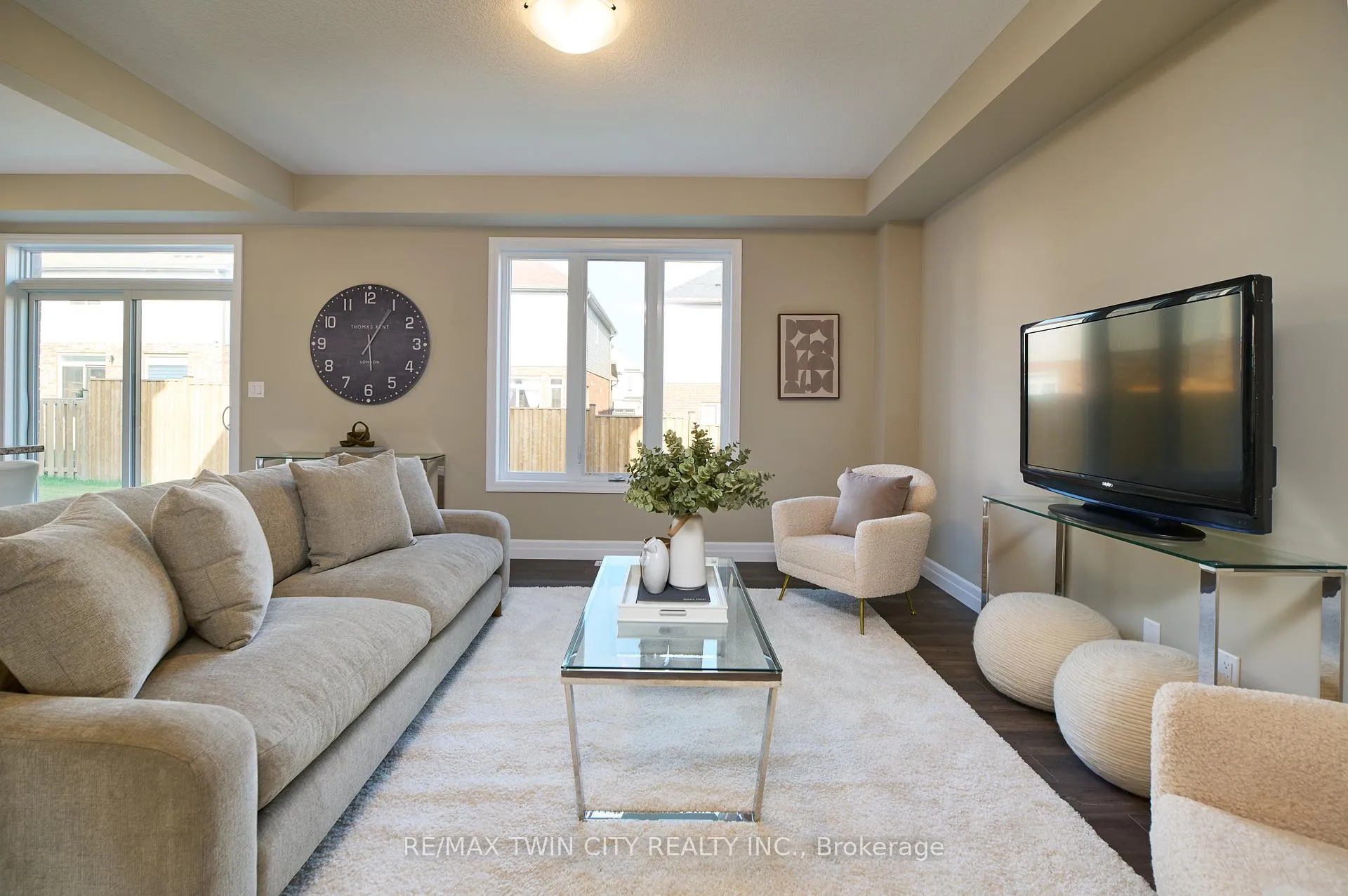 Photo 13 of 364 Chokecherry Crescent, Waterloo — HOMEH