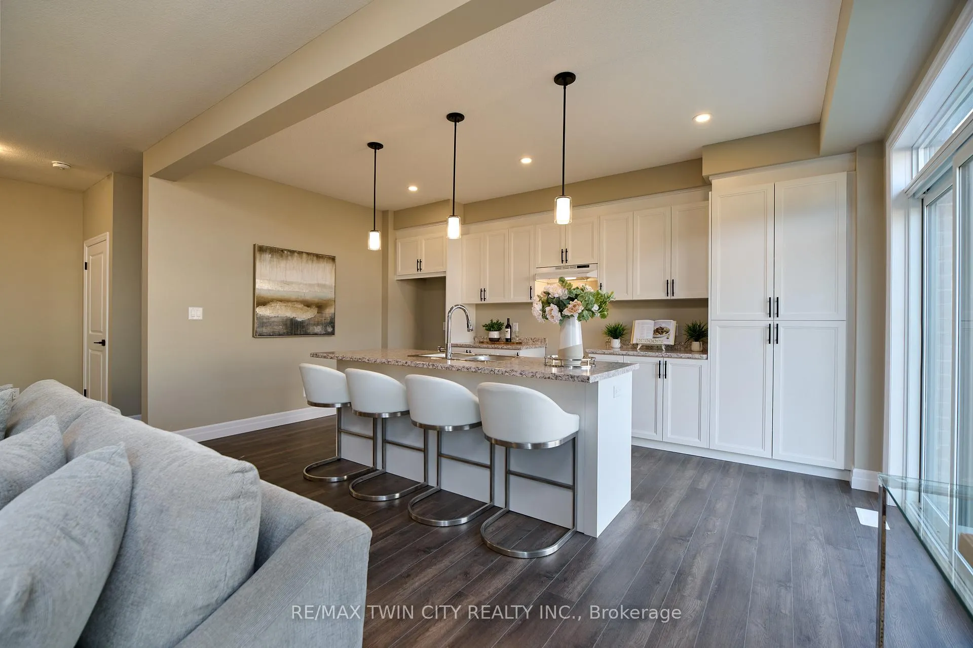 Photo 19 of 364 Chokecherry Crescent, Waterloo — HOMEH