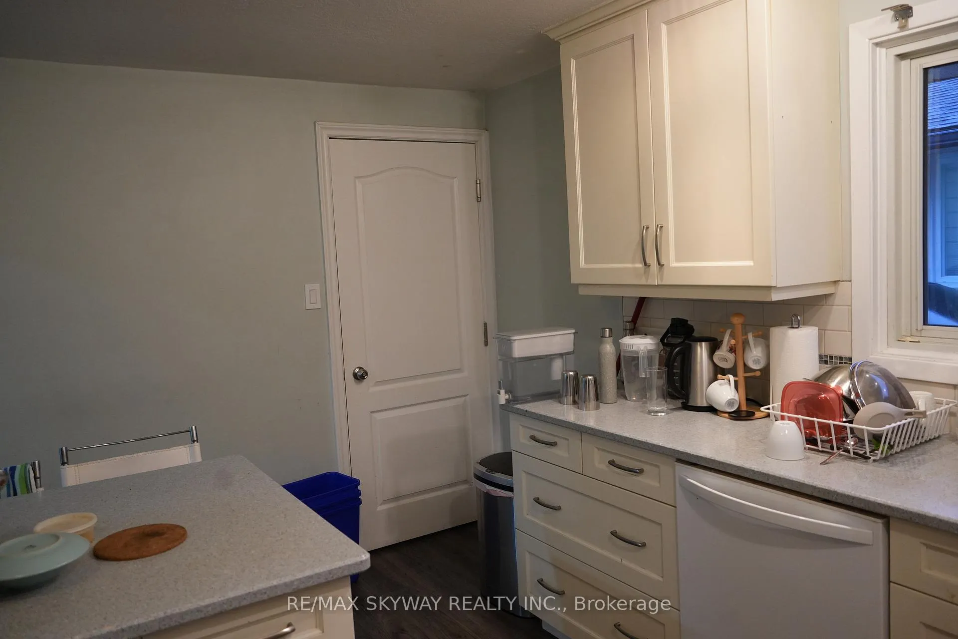 Photo 5 of 34 Appalachian Crescent, Kitchener — HOMEH
