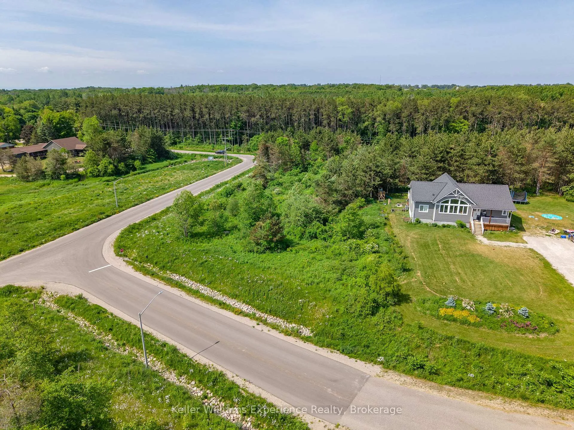 Photo 4 of Lot 1 Rue Eric Street, Tiny, Lafontaine — HOMEH