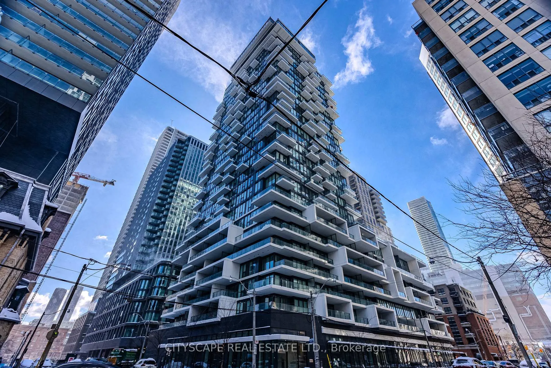 Front of Unit 907, 77 Shuter Street