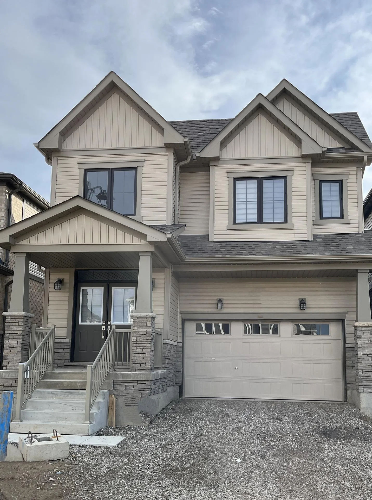 Front of 170 Lilac Circle
