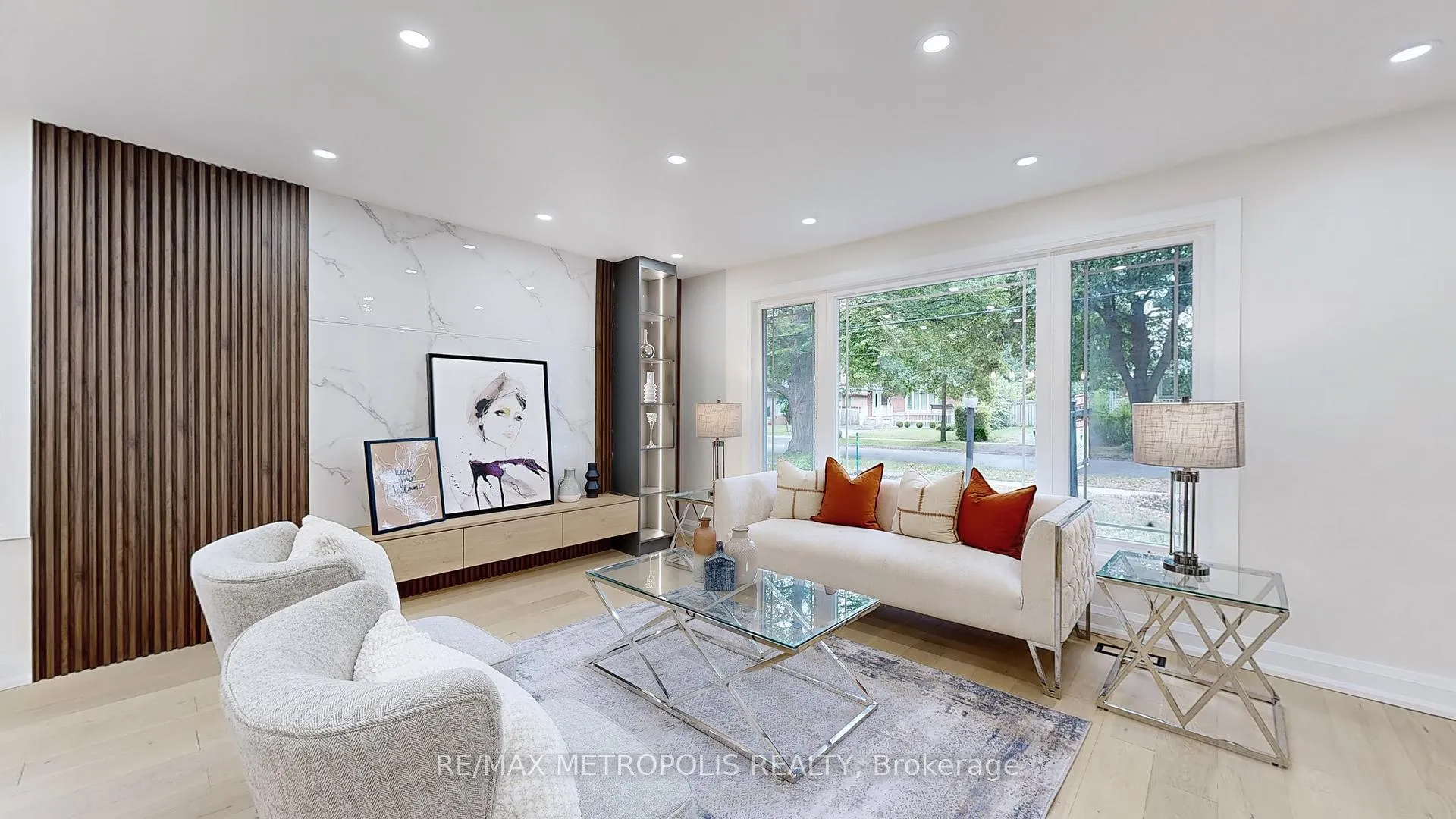 Photo 1 of 81 Sedgemount Drive, Scarborough, Woburn — HOMEH