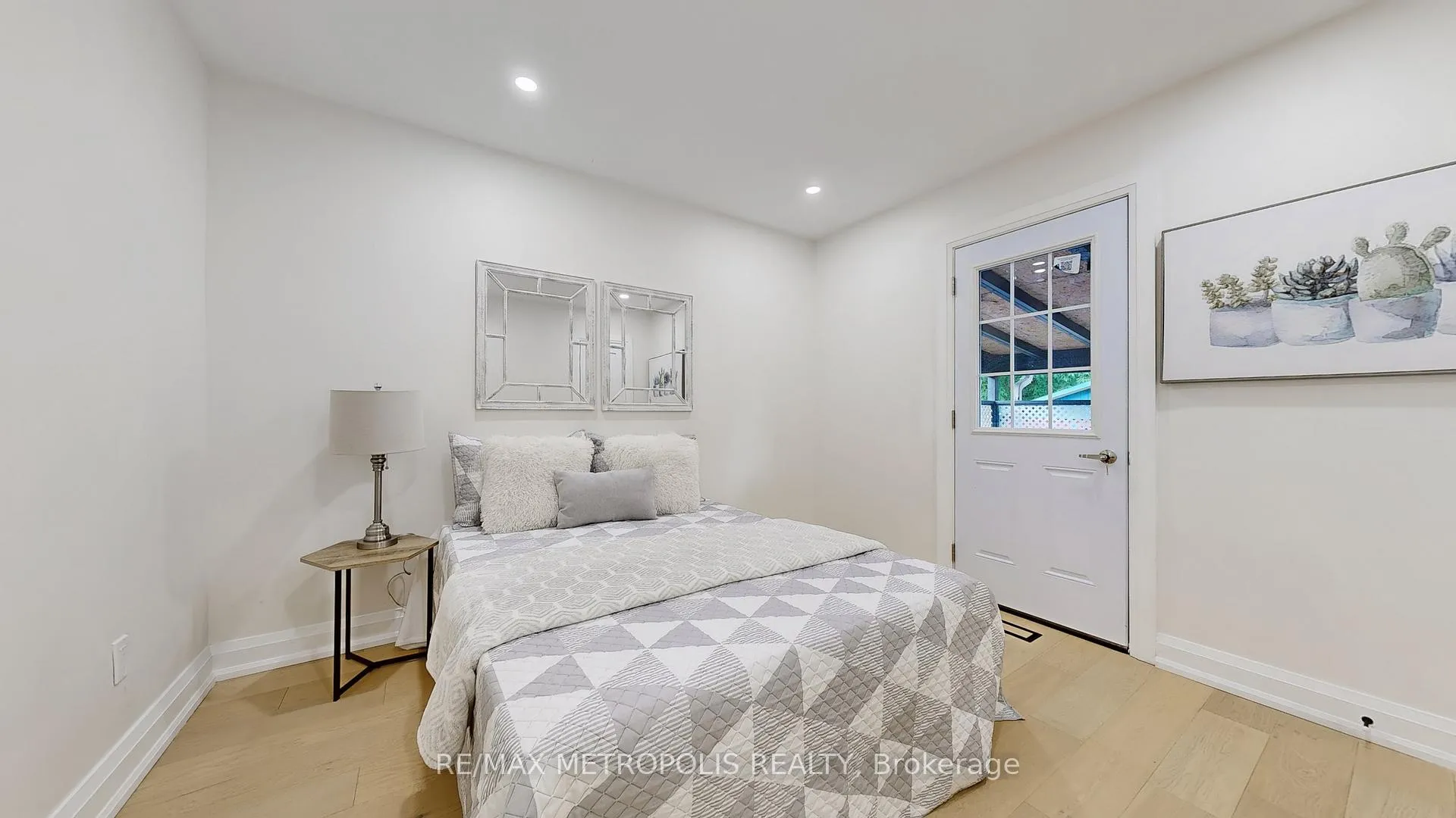 Photo 19 of 81 Sedgemount Drive, Scarborough, Woburn — HOMEH