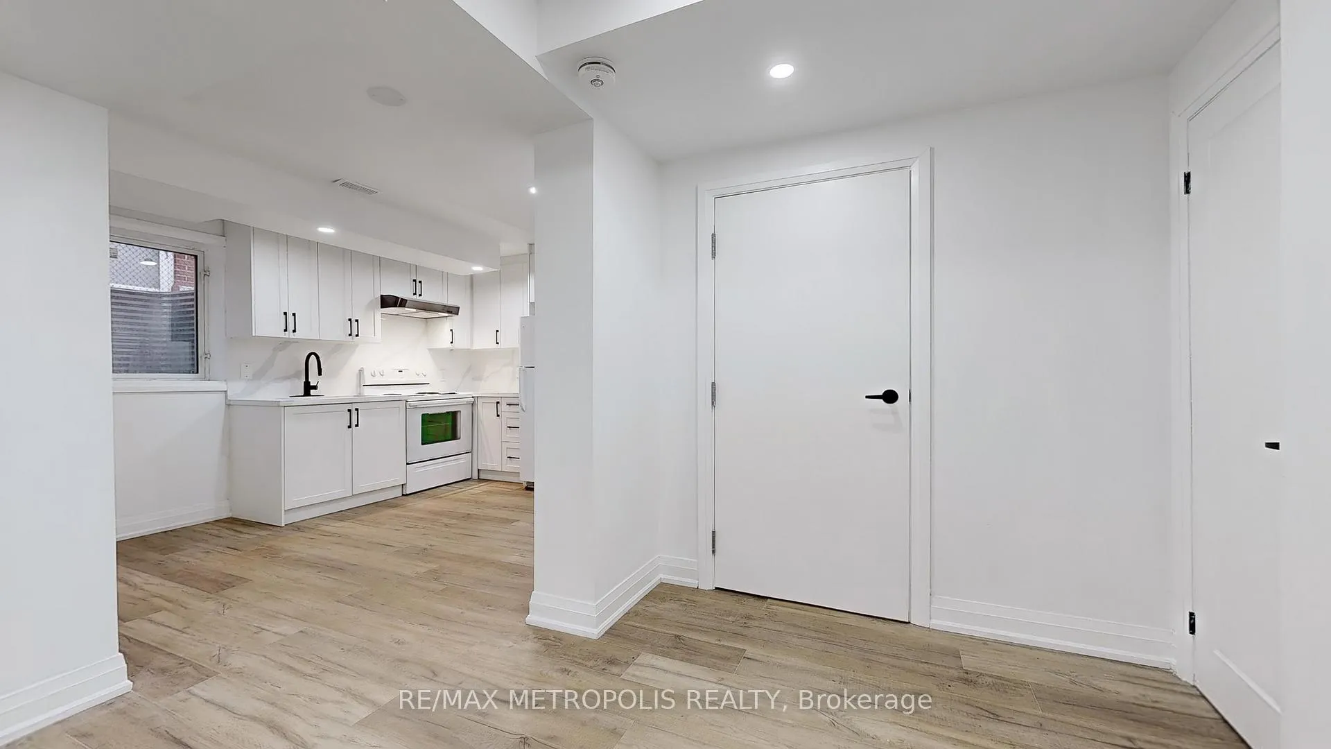 Photo 31 of 81 Sedgemount Drive, Scarborough, Woburn — HOMEH