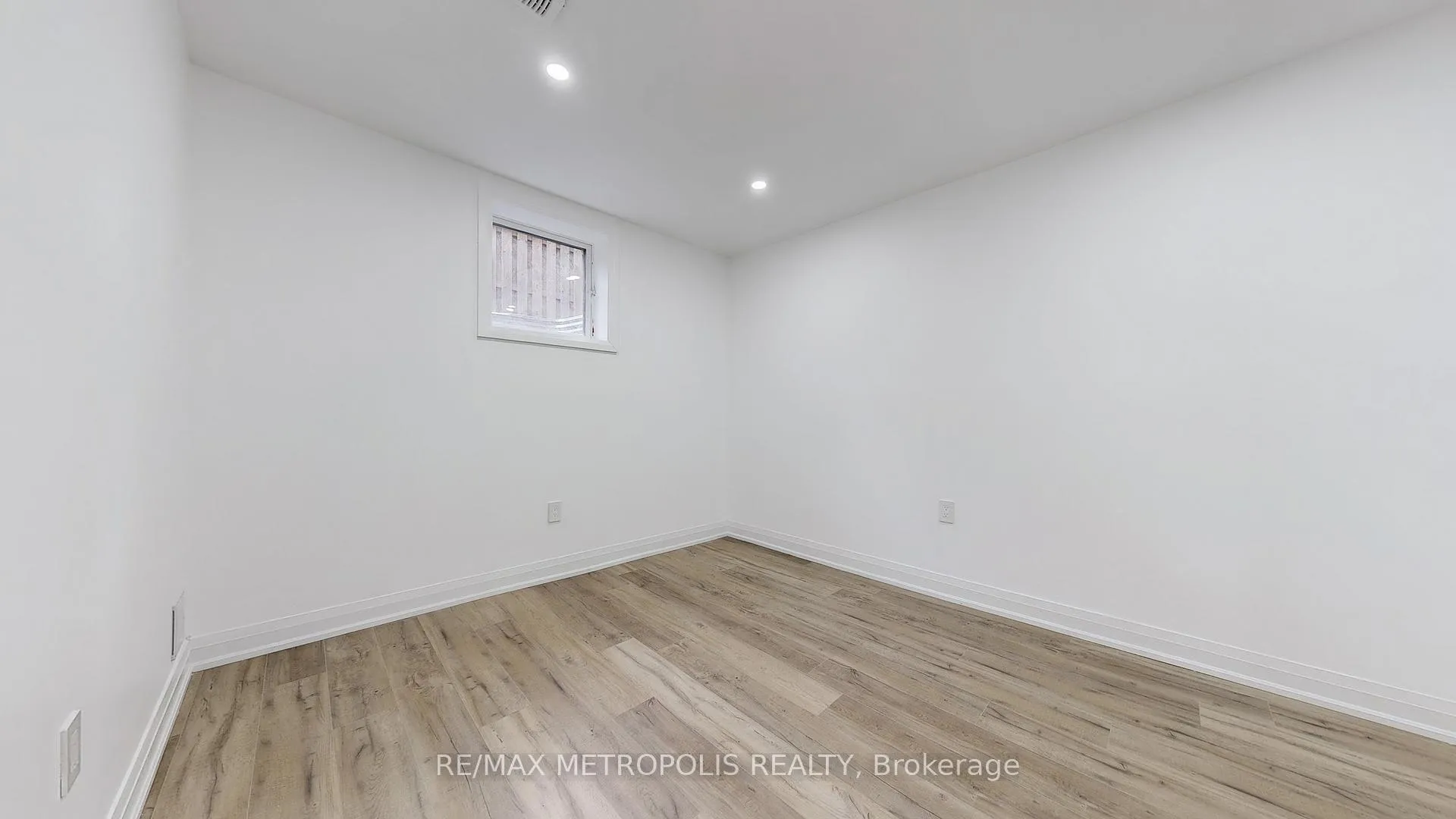Photo 41 of 81 Sedgemount Drive, Scarborough, Woburn — HOMEH