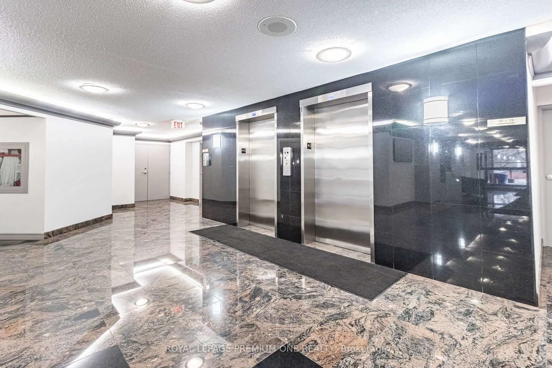 Photo 6 of Unit 207, 100 Arbors Lane, Vaughan, West Woodbridge — HOMEH