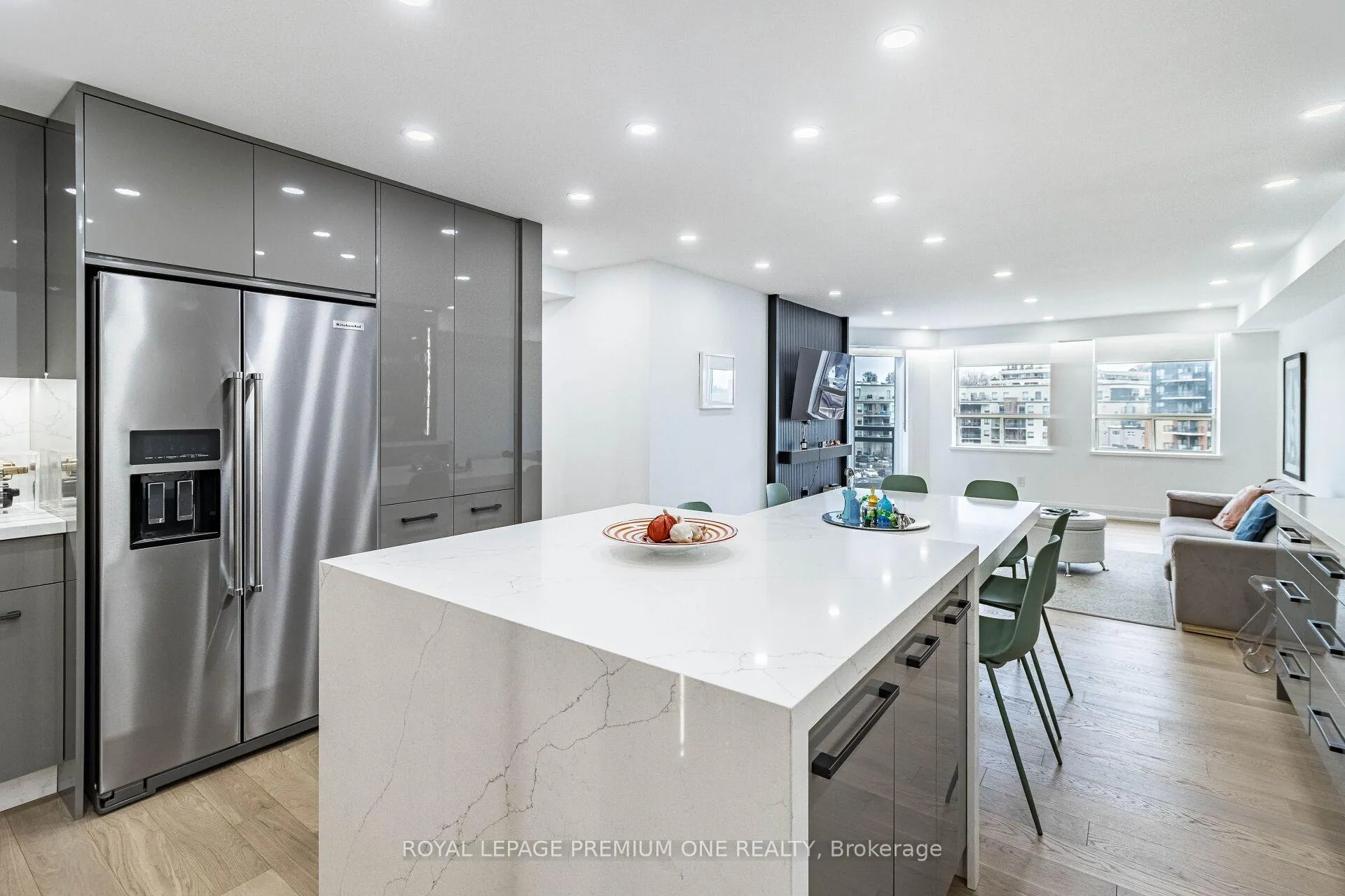 Photo 11 of Unit 207, 100 Arbors Lane, Vaughan, West Woodbridge — HOMEH