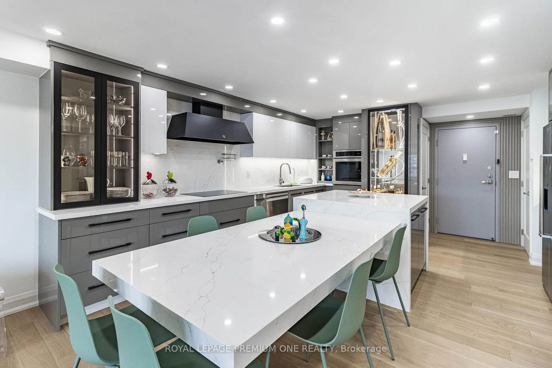 Photo 12 of Unit 207, 100 Arbors Lane, Vaughan, West Woodbridge — HOMEH