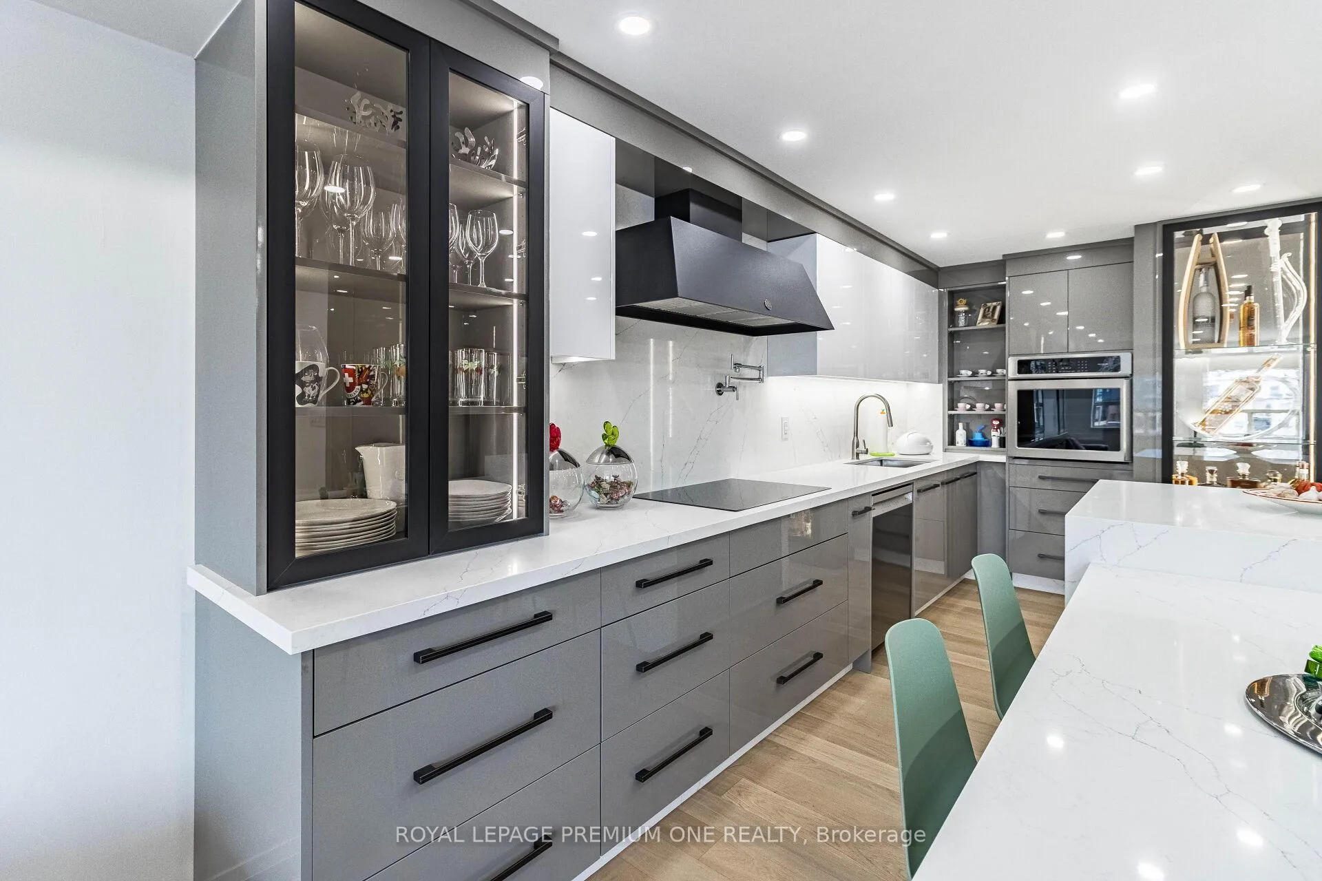 Photo 26 of Unit 207, 100 Arbors Lane, Vaughan, West Woodbridge — HOMEH
