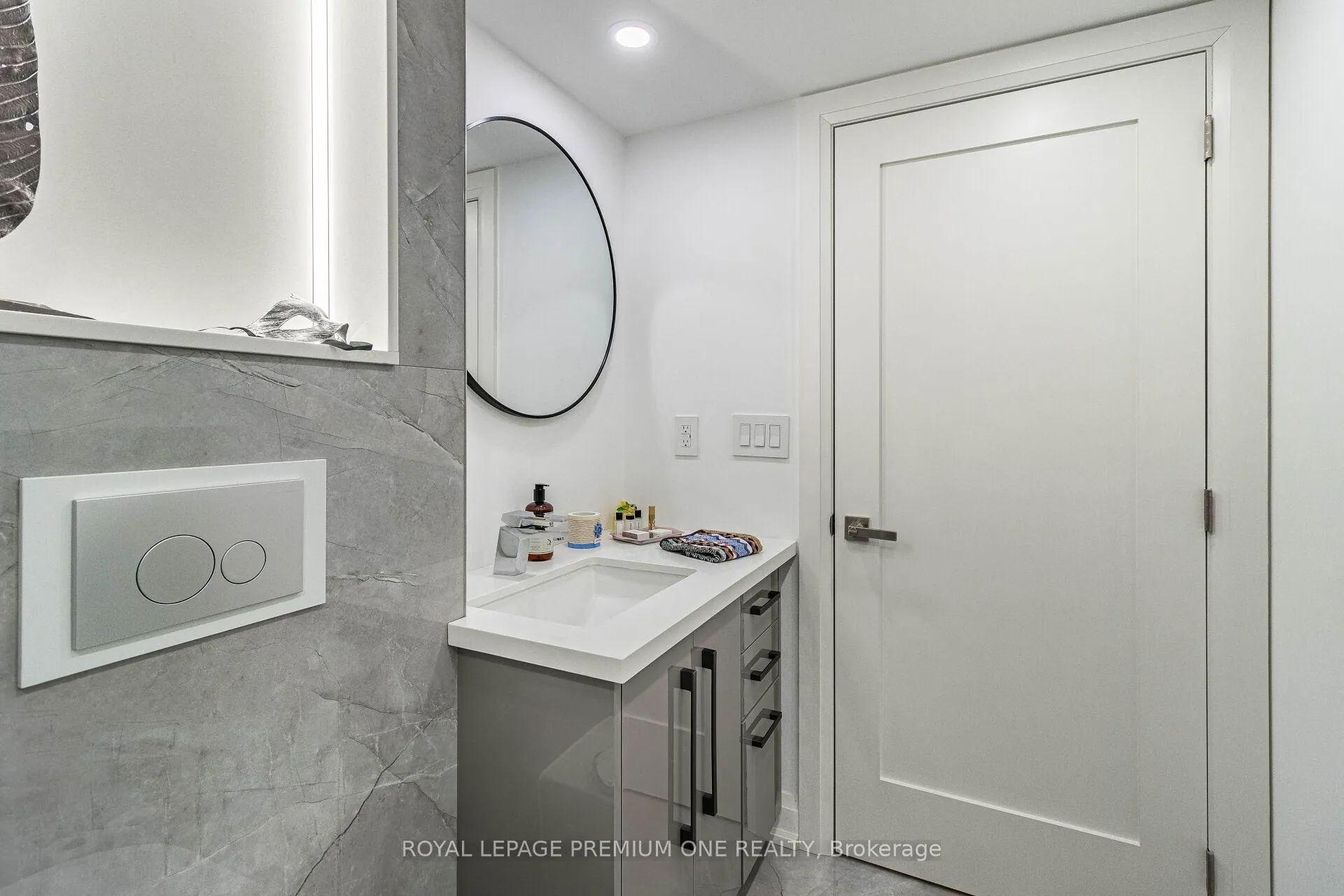 Photo 34 of Unit 207, 100 Arbors Lane, Vaughan, West Woodbridge — HOMEH