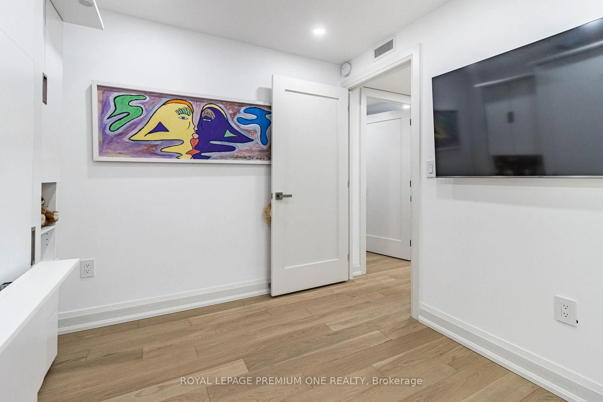 Photo 37 of Unit 207, 100 Arbors Lane, Vaughan, West Woodbridge — HOMEH