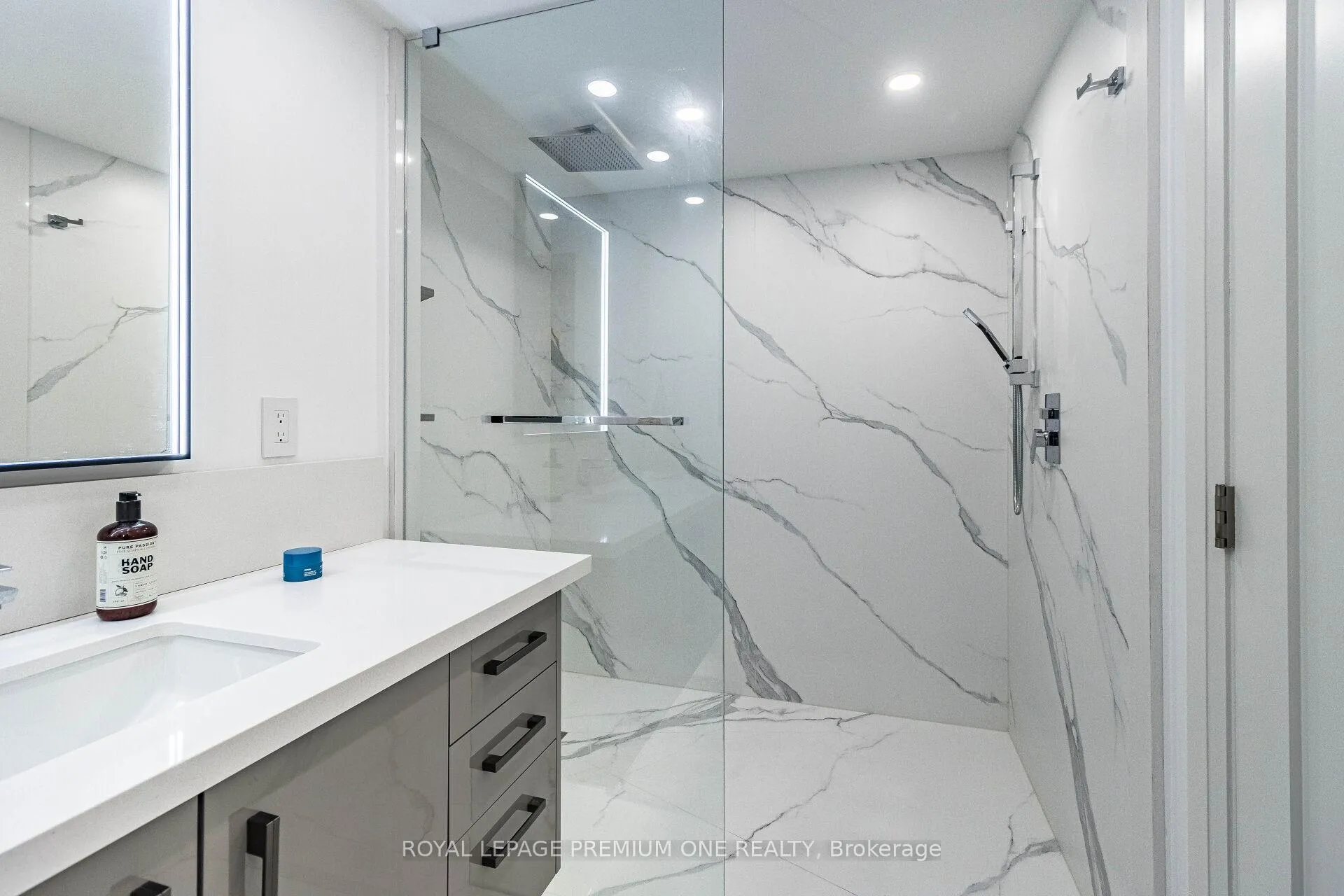Photo 40 of Unit 207, 100 Arbors Lane, Vaughan, West Woodbridge — HOMEH