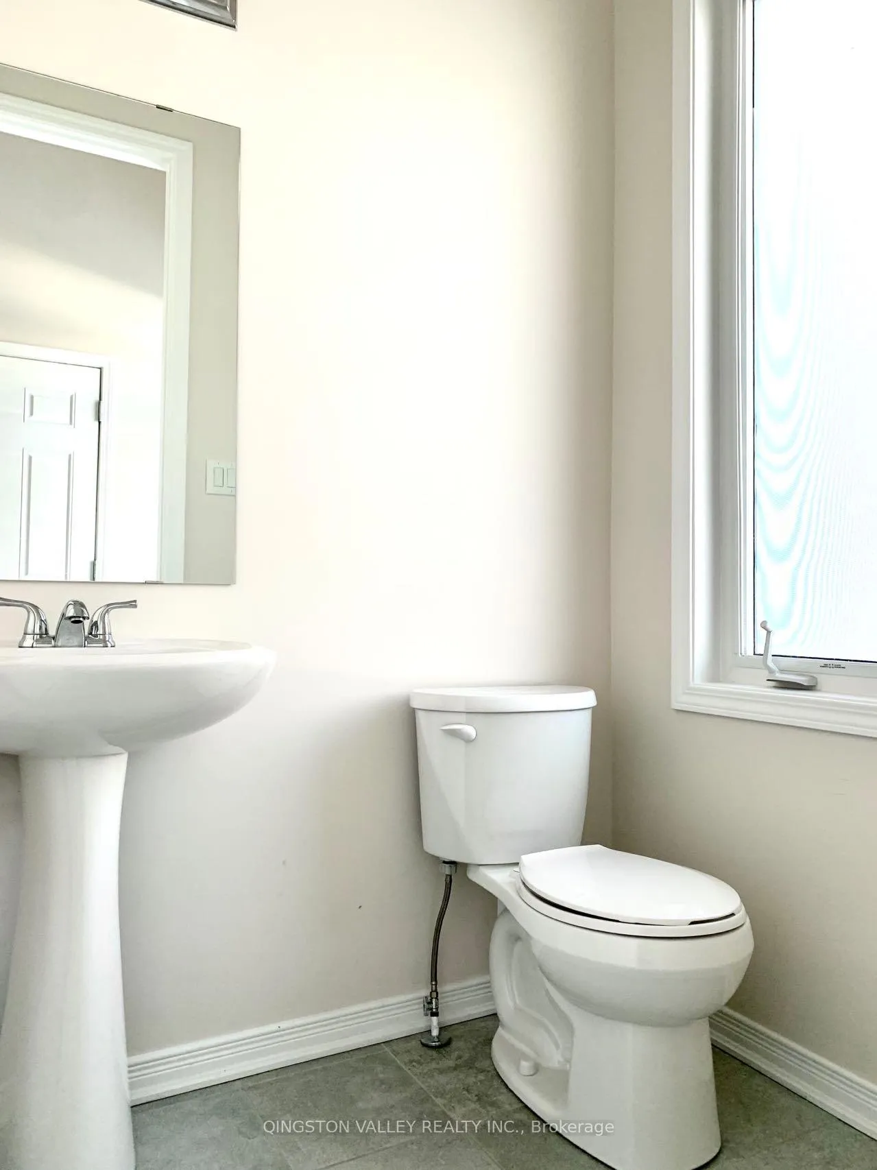Photo 4 of 850 Element Private, Ottawa, Kanata - Emerald Meadows/Trailwest — HOMEH