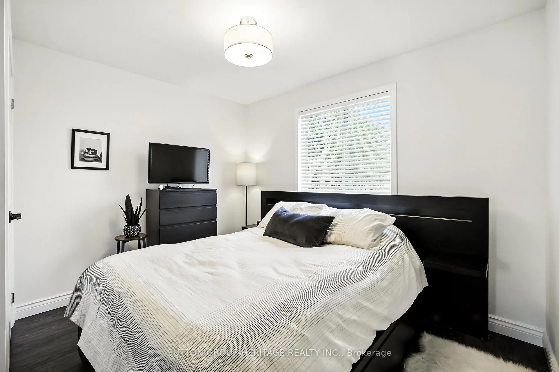 Photo 9 of 152 Olive Avenue, Oshawa, Central — HOMEH