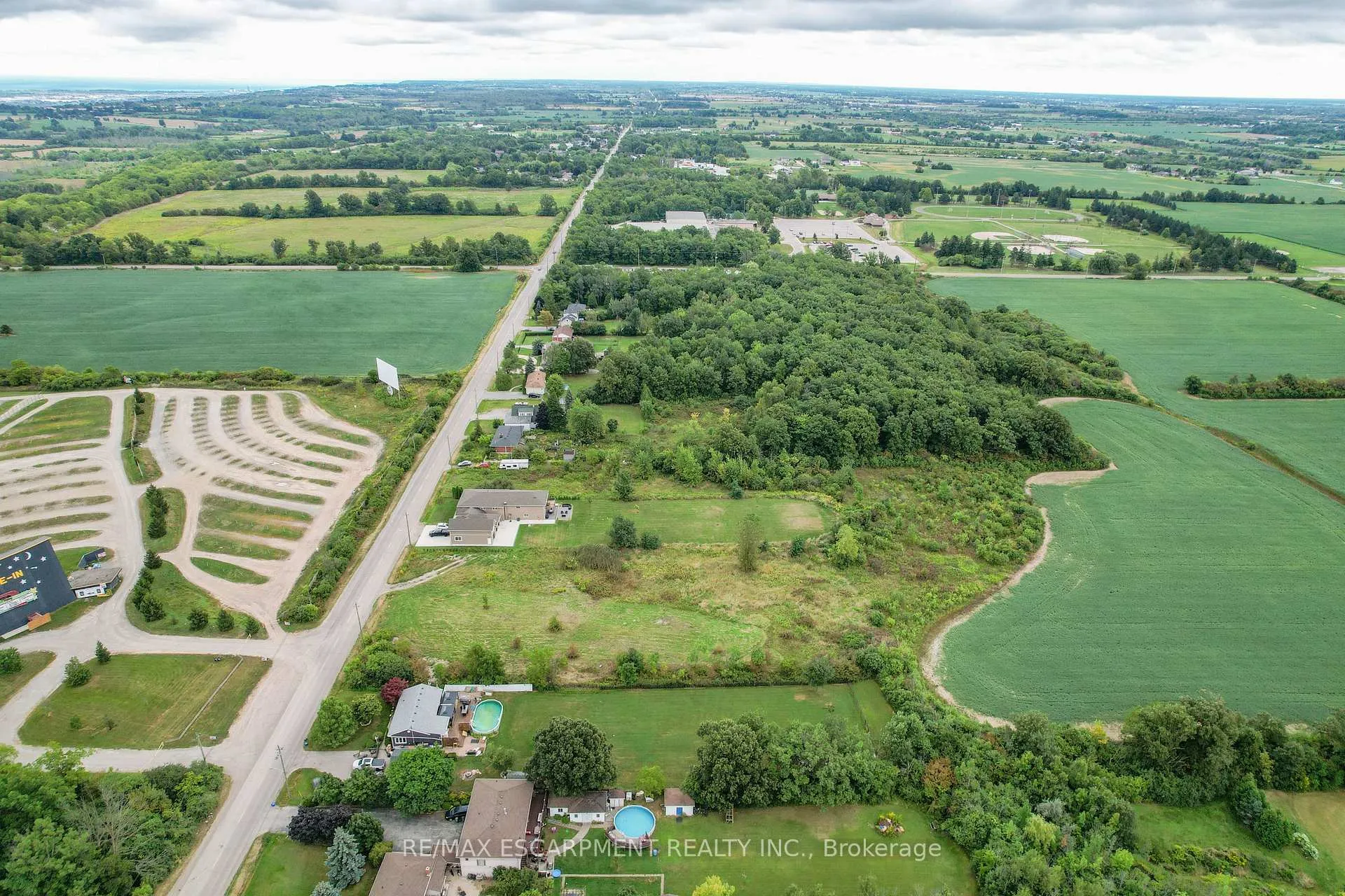 Photo 6 of 66 Green Mountain Road E, Hamilton, Rural Stoney Creek — HOMEH
