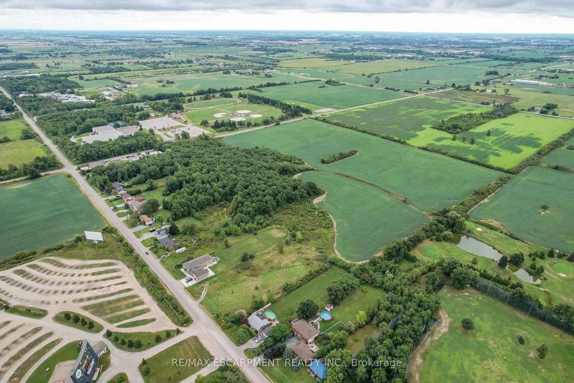 Photo 7 of 66 Green Mountain Road E, Hamilton, Rural Stoney Creek — HOMEH