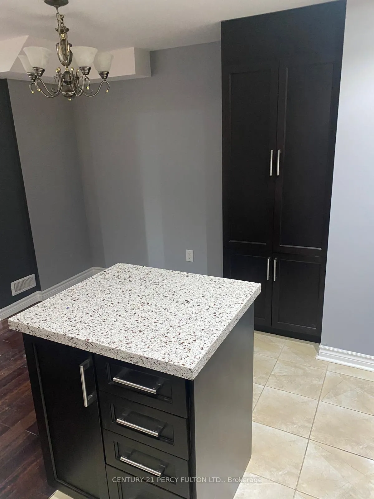 Photo 4 of 49 Game Creek Crescent N, Brampton, Northwest Sandalwood Parkway — HOMEH