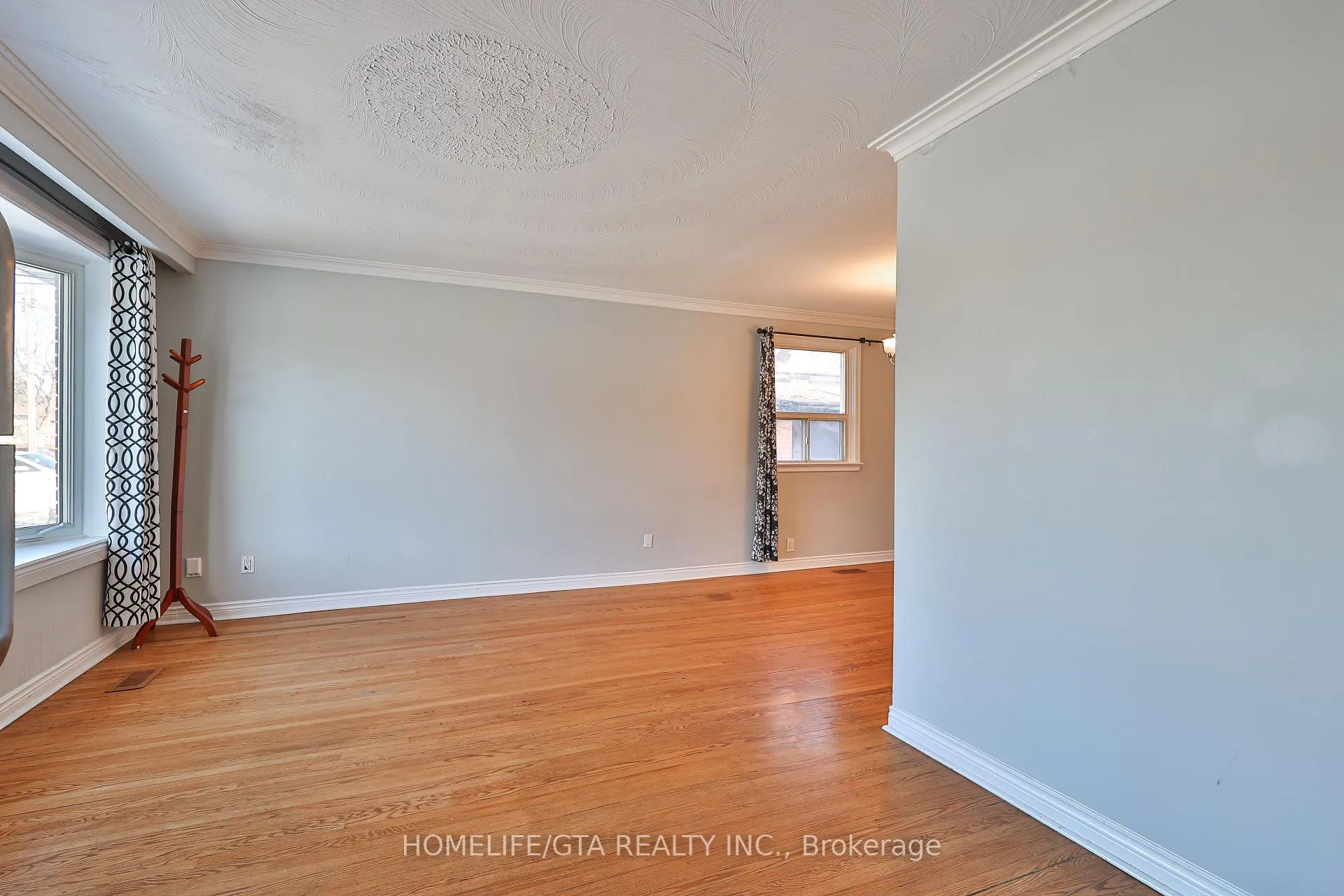 Photo 32 of 79 Mountland Drive, Scarborough, Woburn — HOMEH