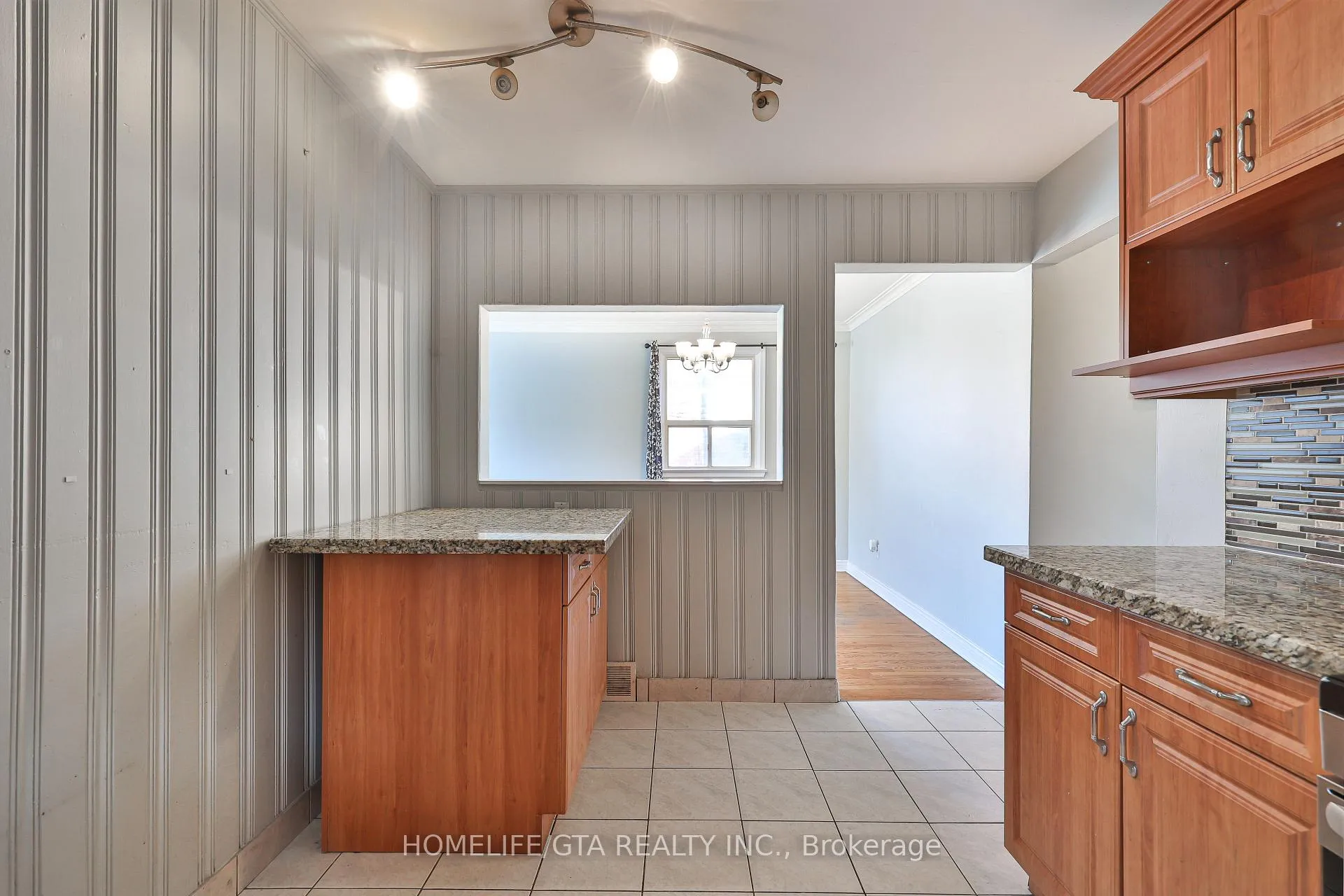 Photo 93 of 79 Mountland Drive, Scarborough, Woburn — HOMEH