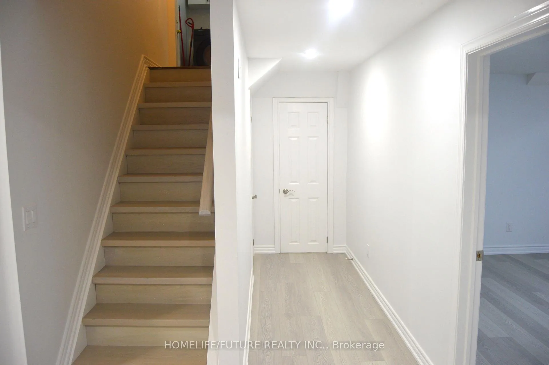 Photo 2 of Unit Bsmt, 10 Rizal Avenue, Markham, Box Grove — HOMEH