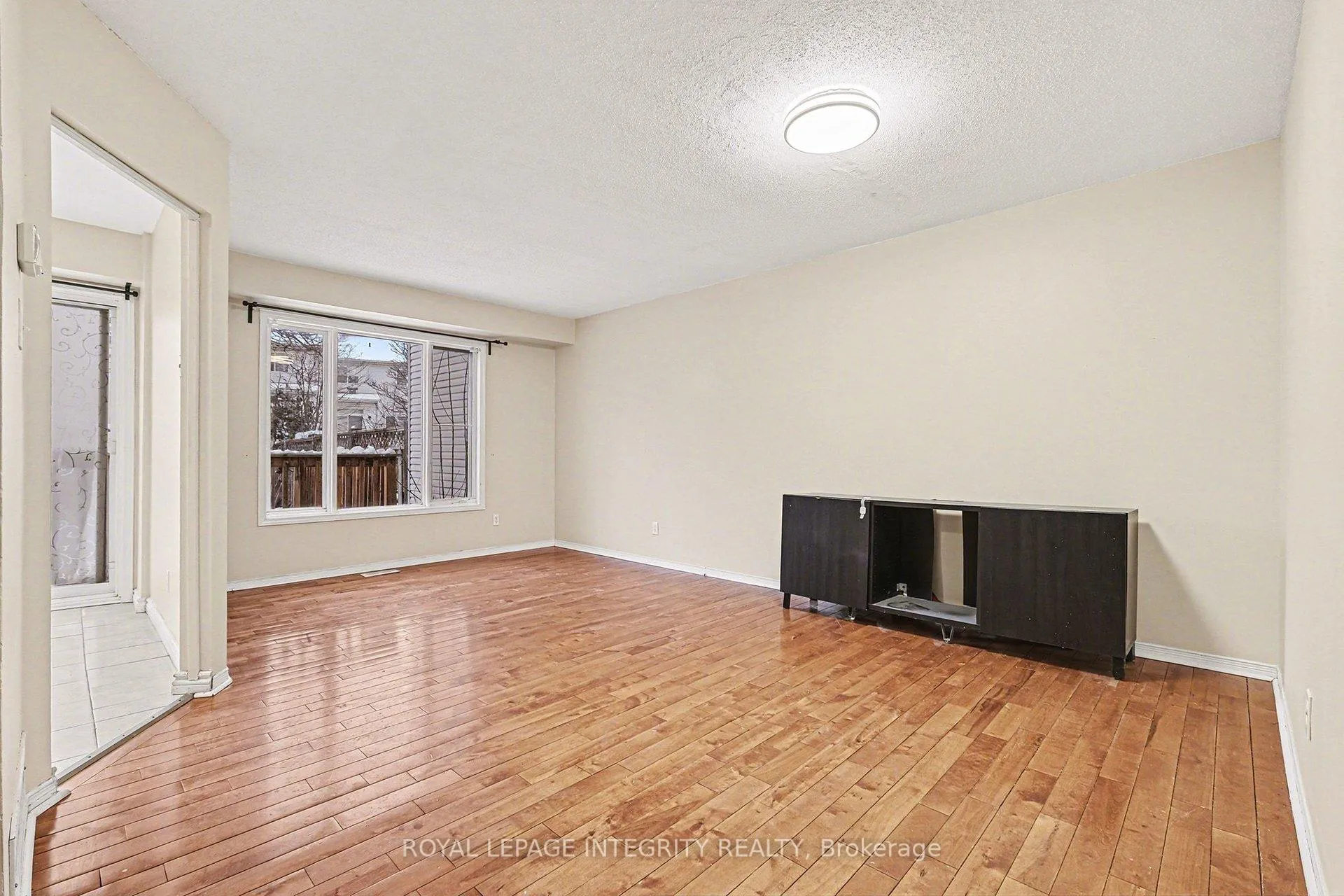 Photo 3 of 206 Beatrice Drive, Ottawa, Barrhaven - Longfields — HOMEH