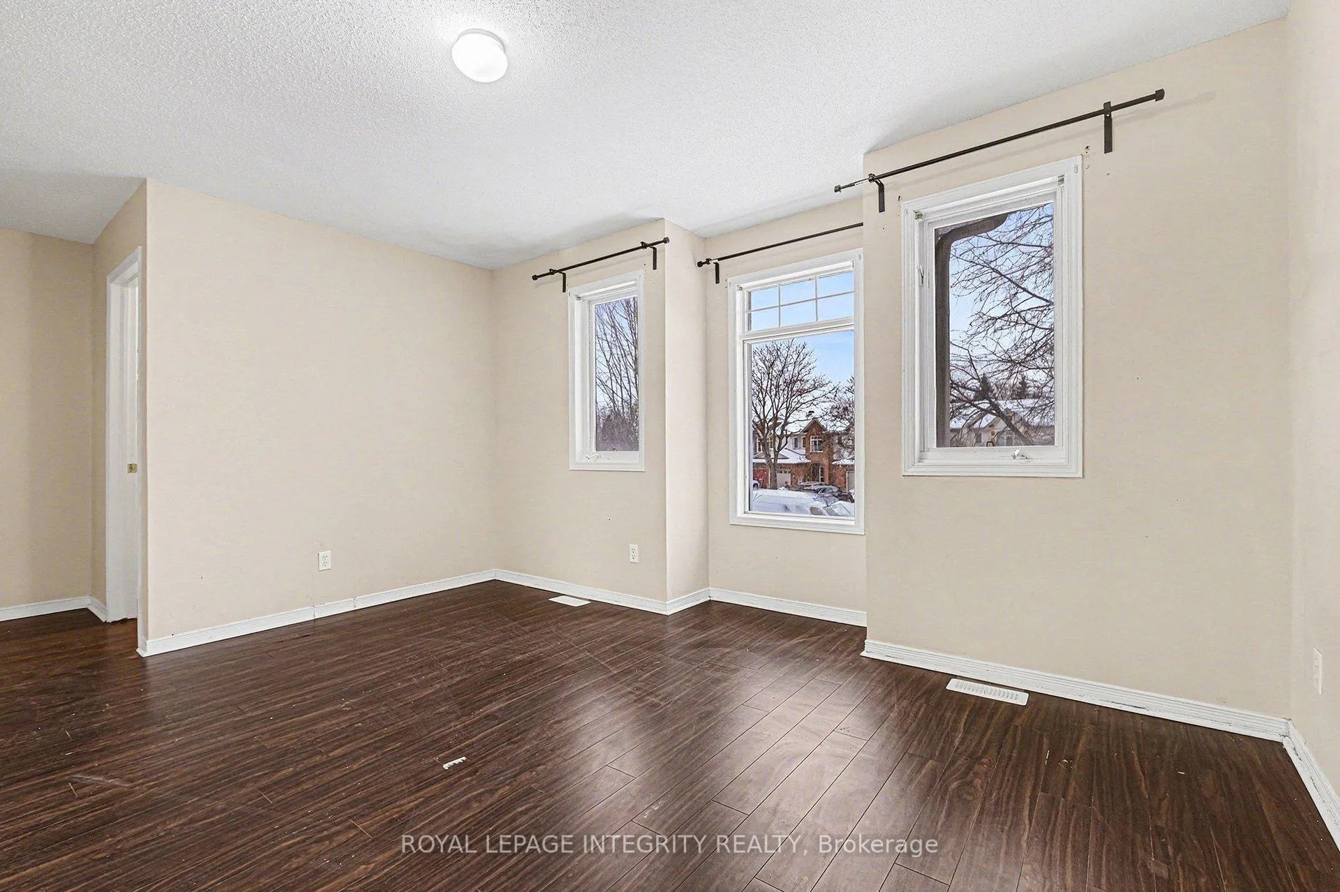 Photo 10 of 206 Beatrice Drive, Ottawa, Barrhaven - Longfields — HOMEH