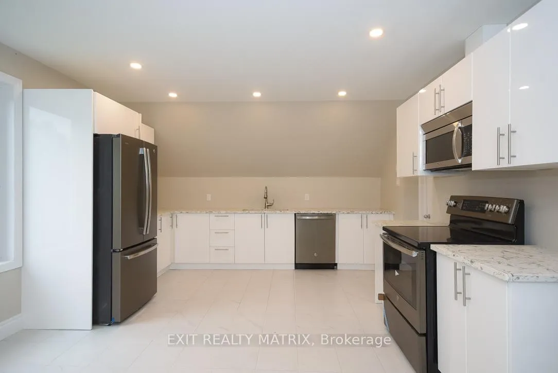 Photo 12 of Unit Unit 2, 1429 Meadow Drive, Ottawa, Greely — HOMEH